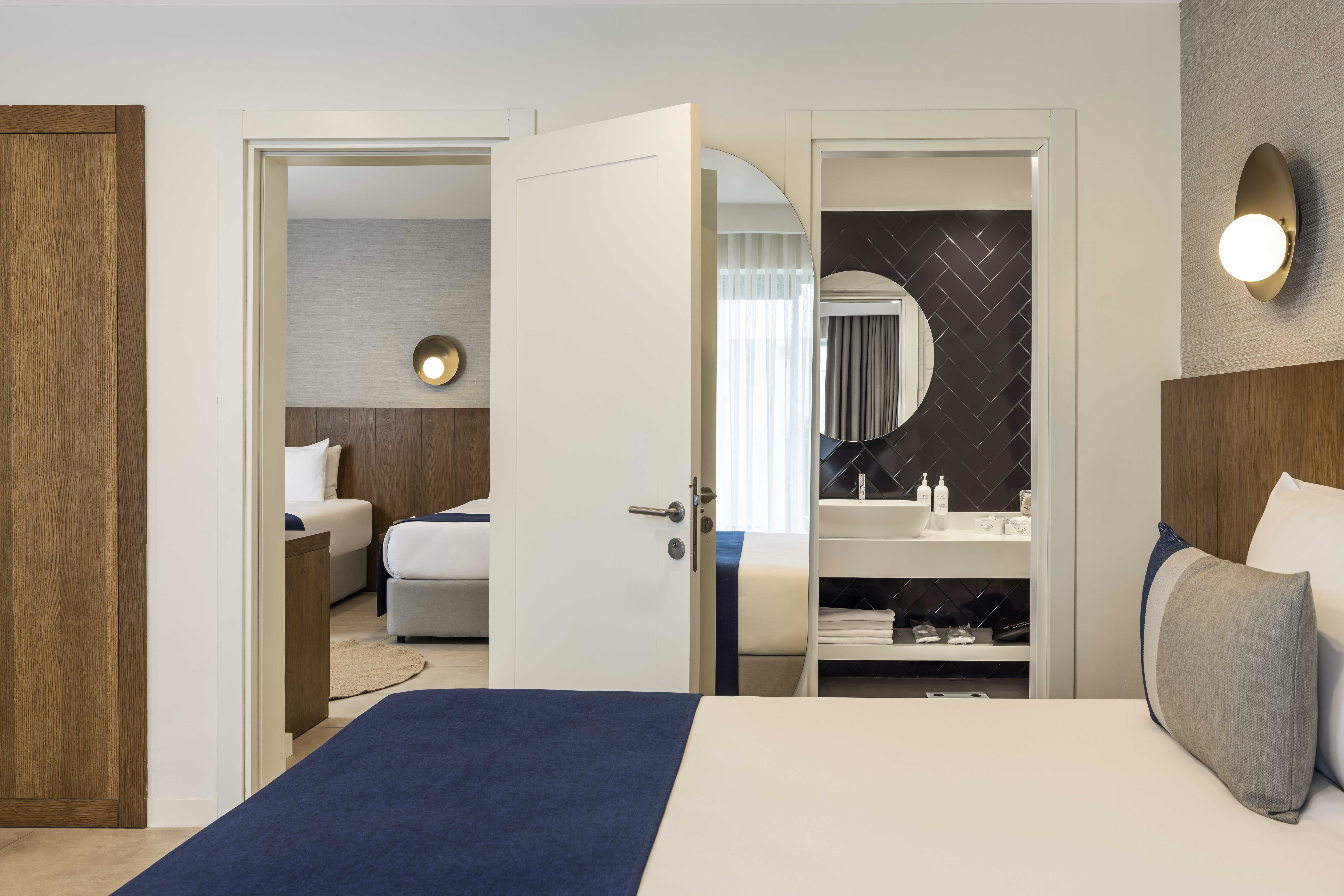 Family Room Land View