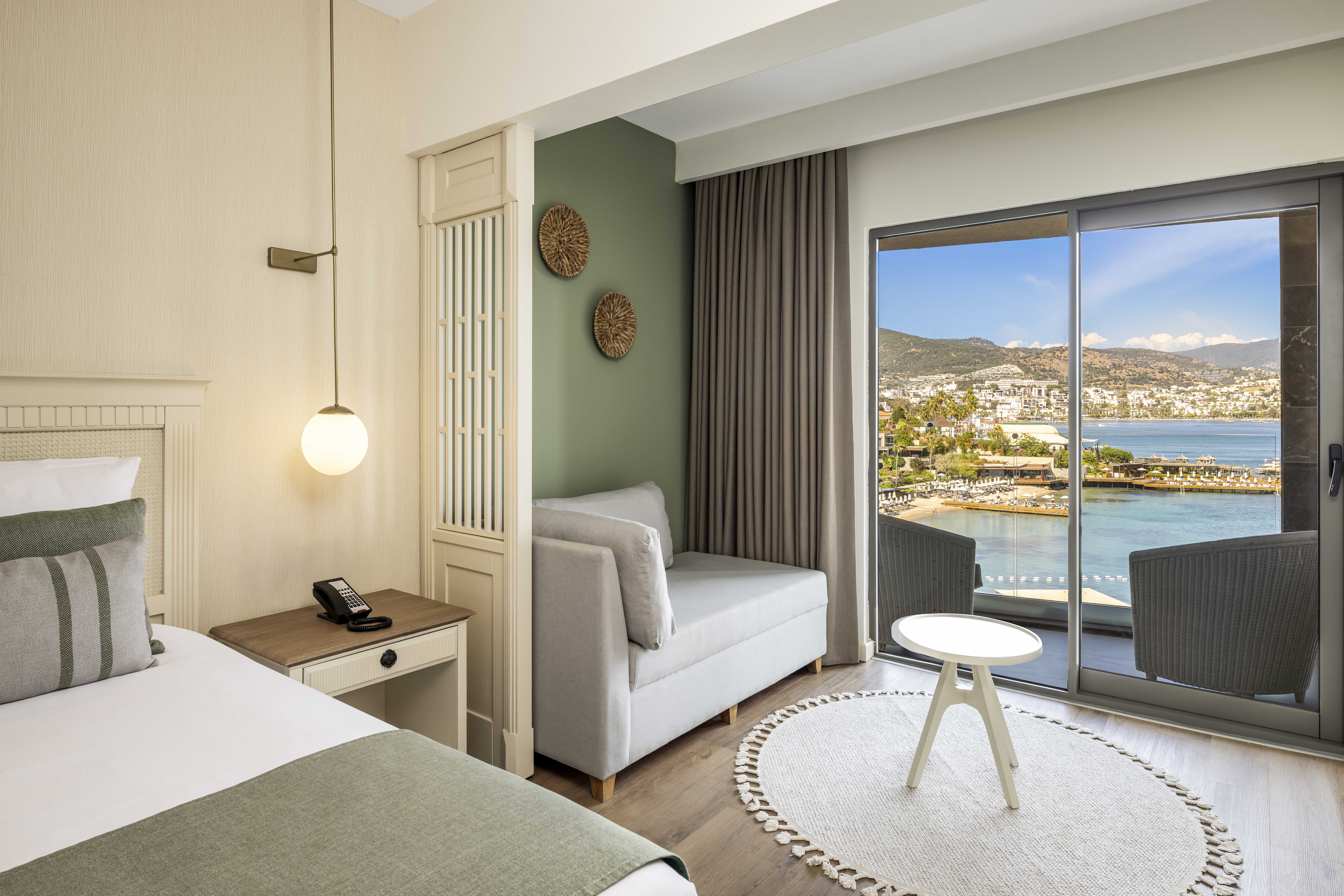 Triple Superior Sea View