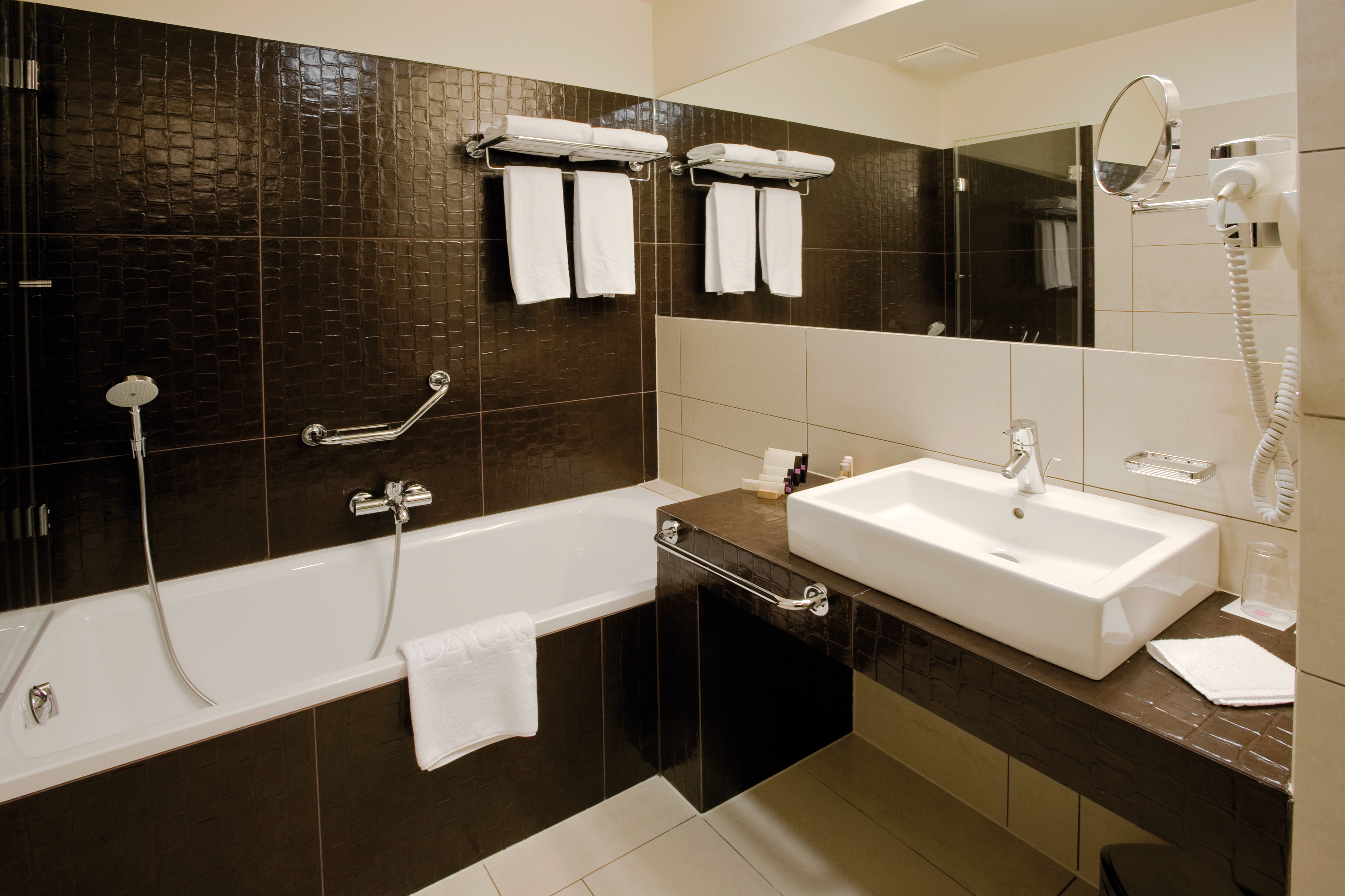 Double or Twin Duplex