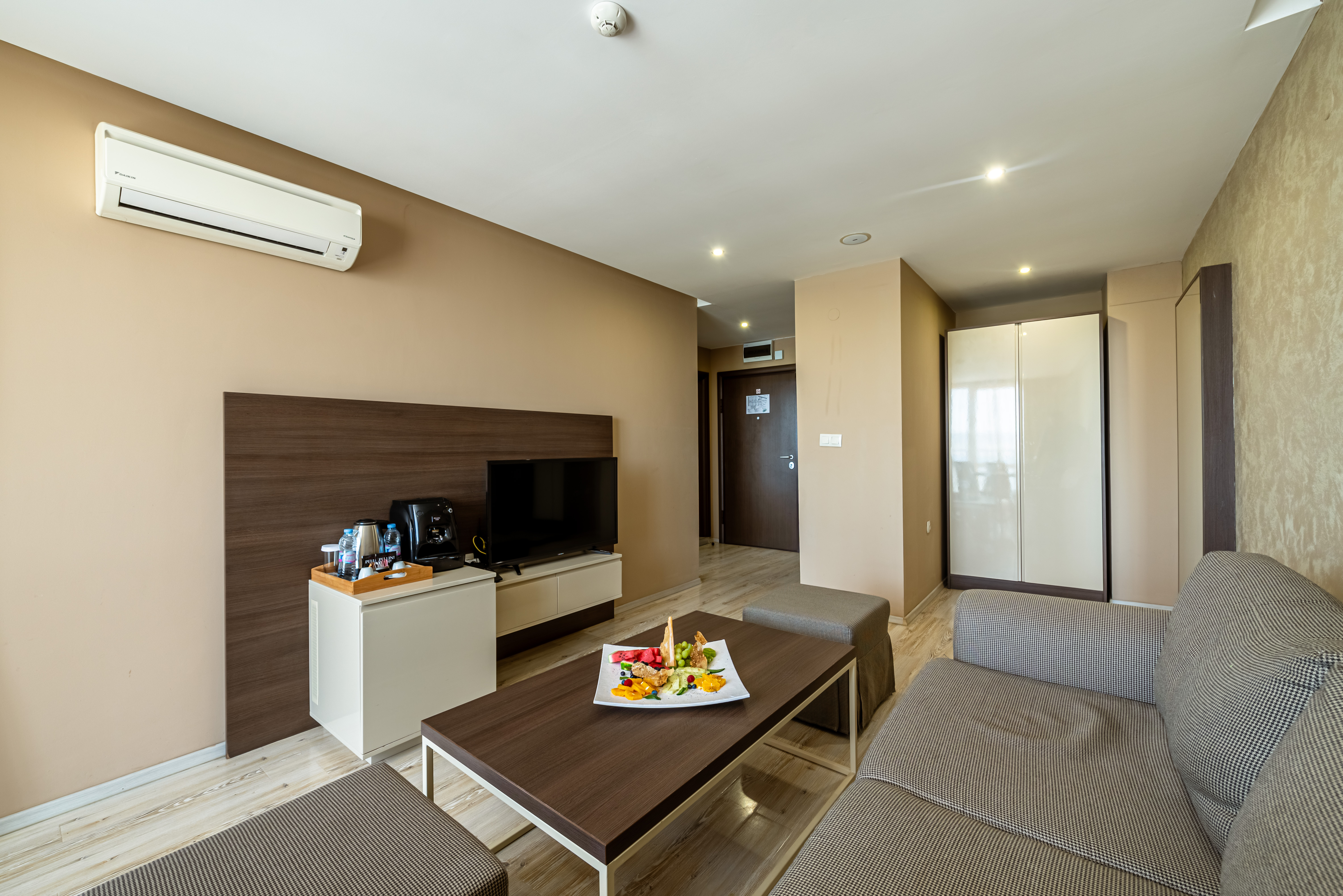 Apartment One Bedroom with Views