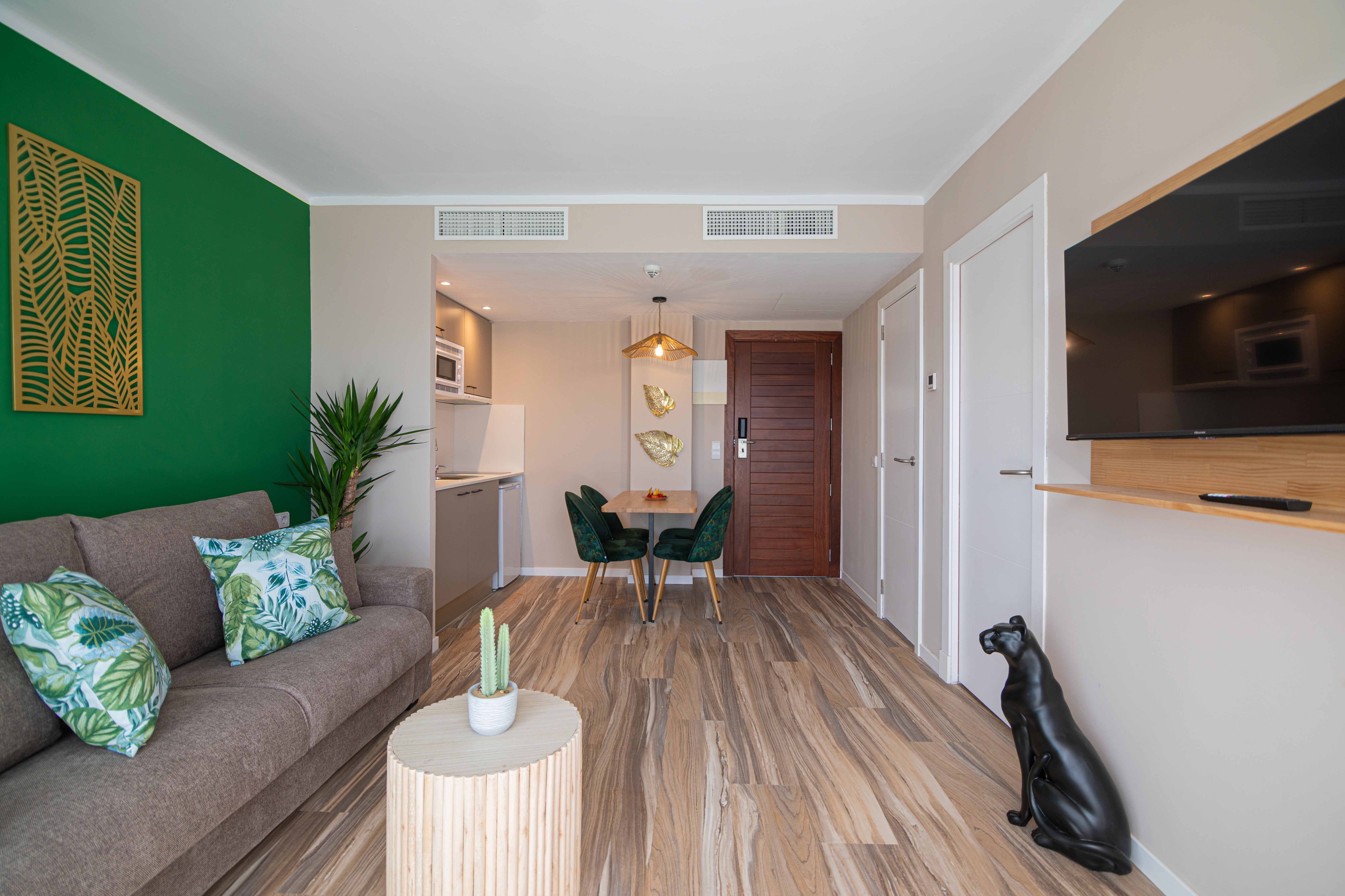 Apartment Capacity 1