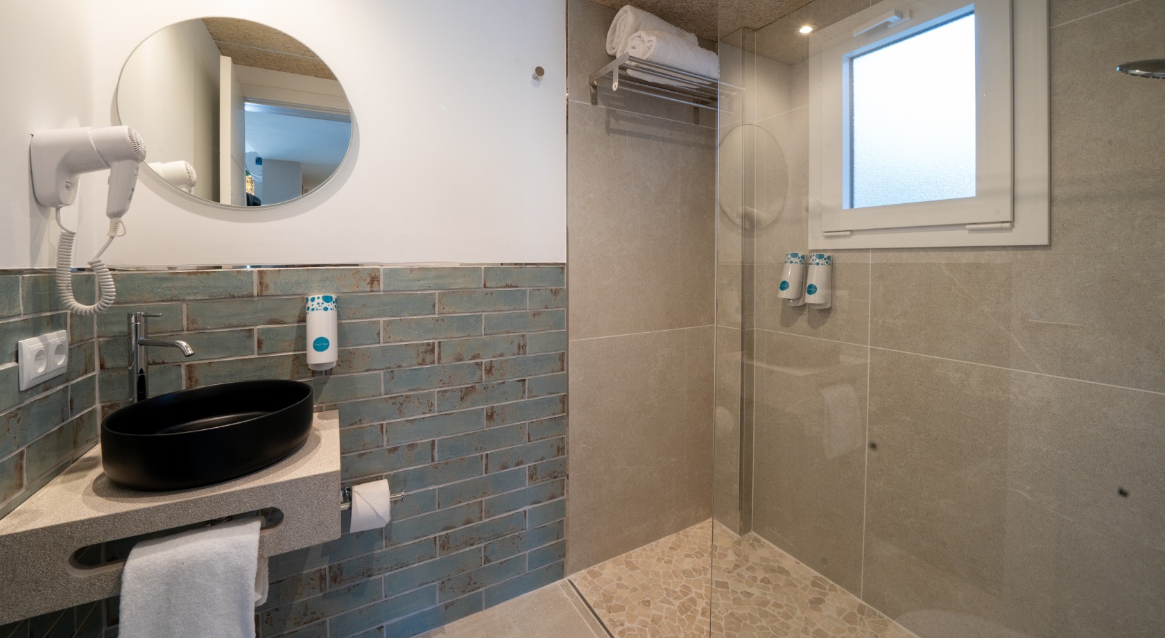 Apartment Capacity 5 Two Bedrooms