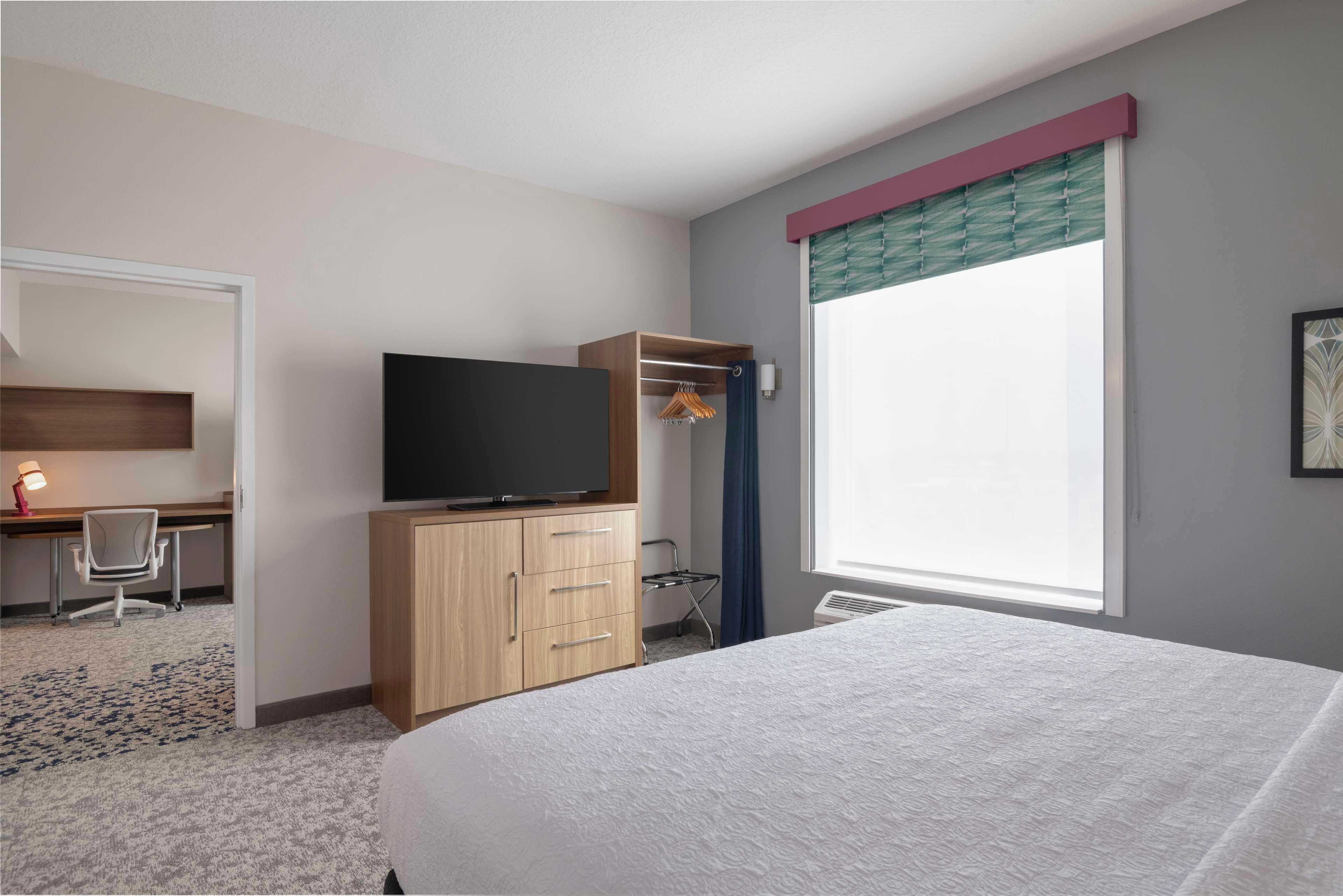 Suite King Bed One Bedroom 