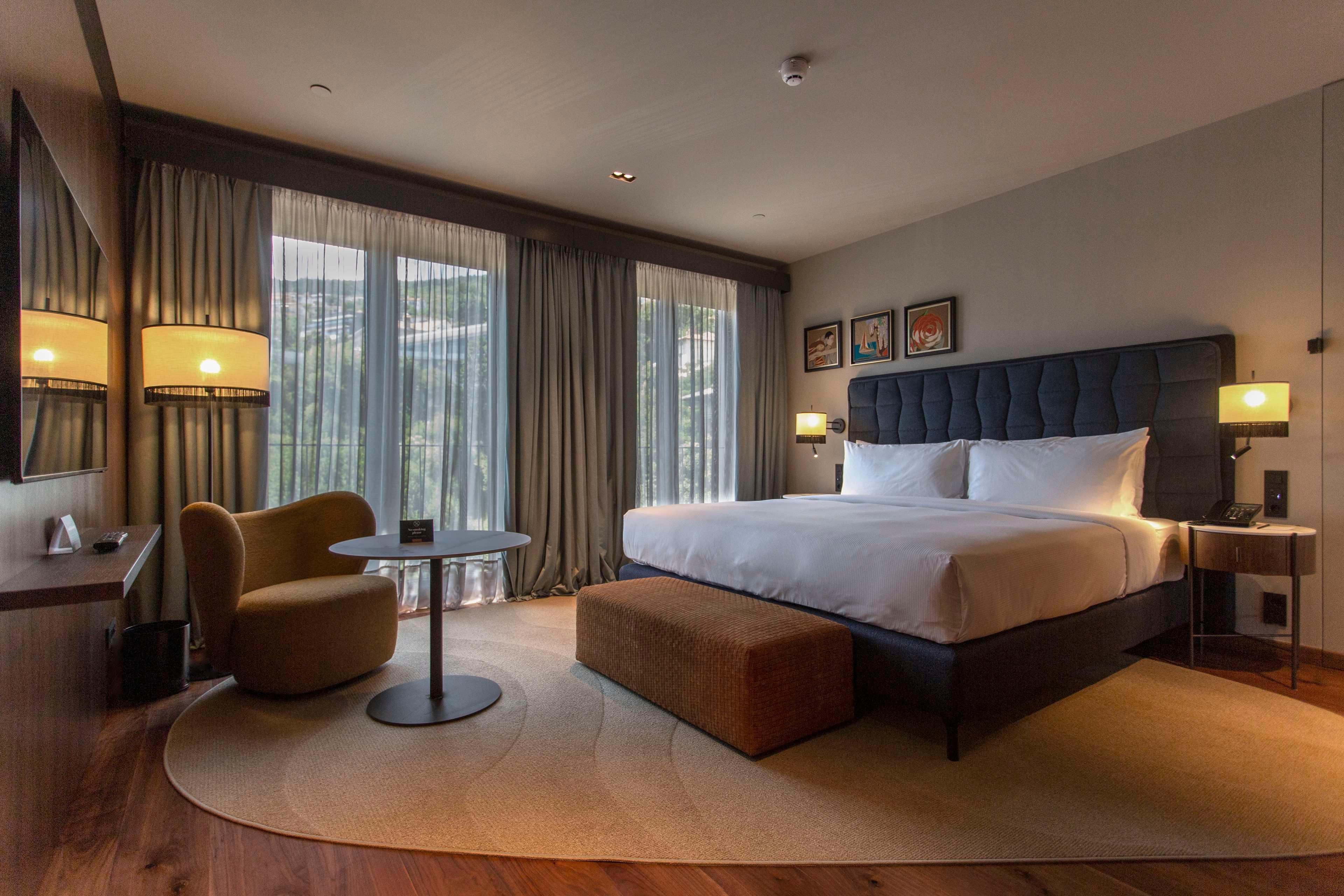 Double King Size Bed