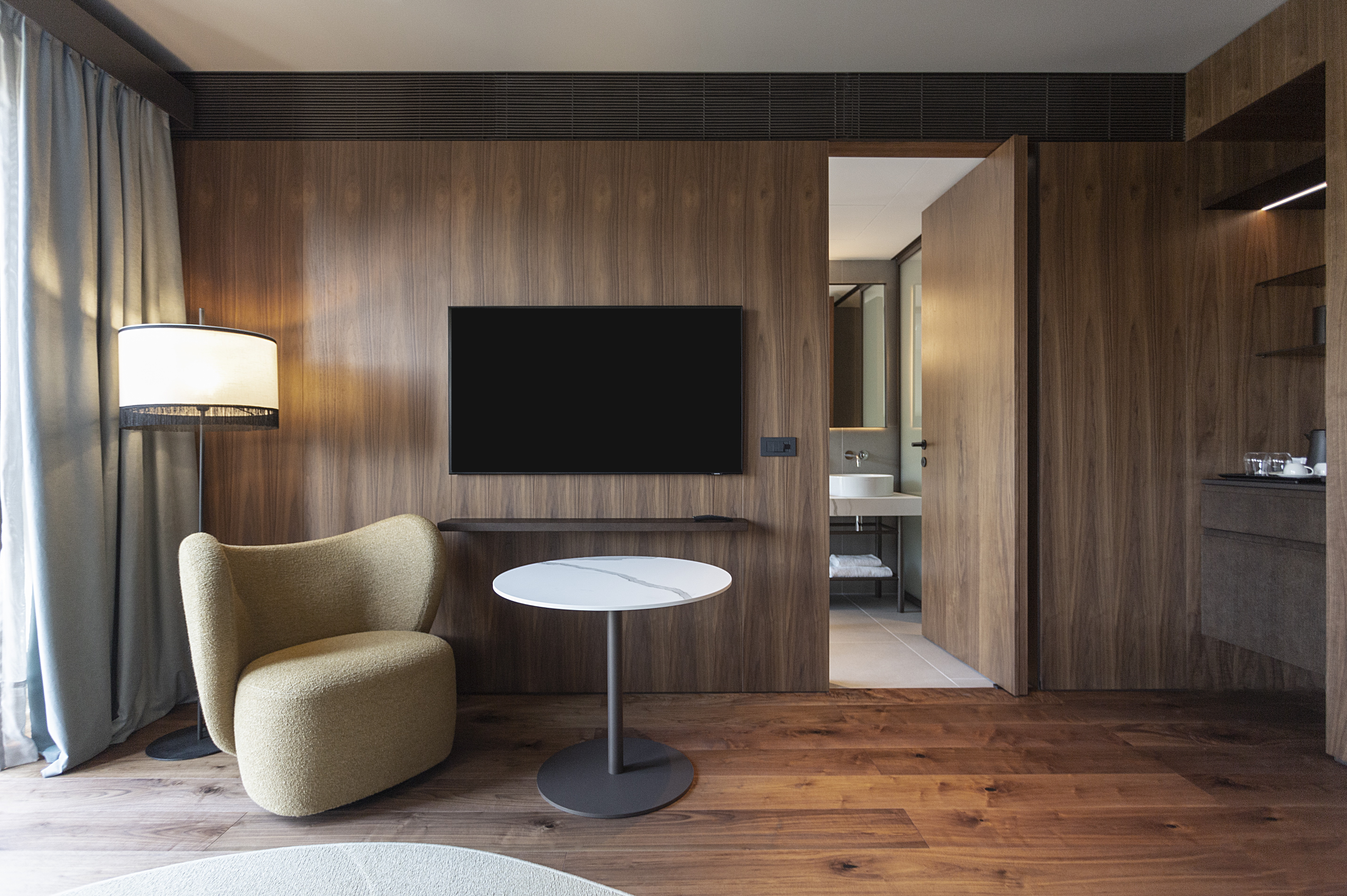 Family Room Connecting Room