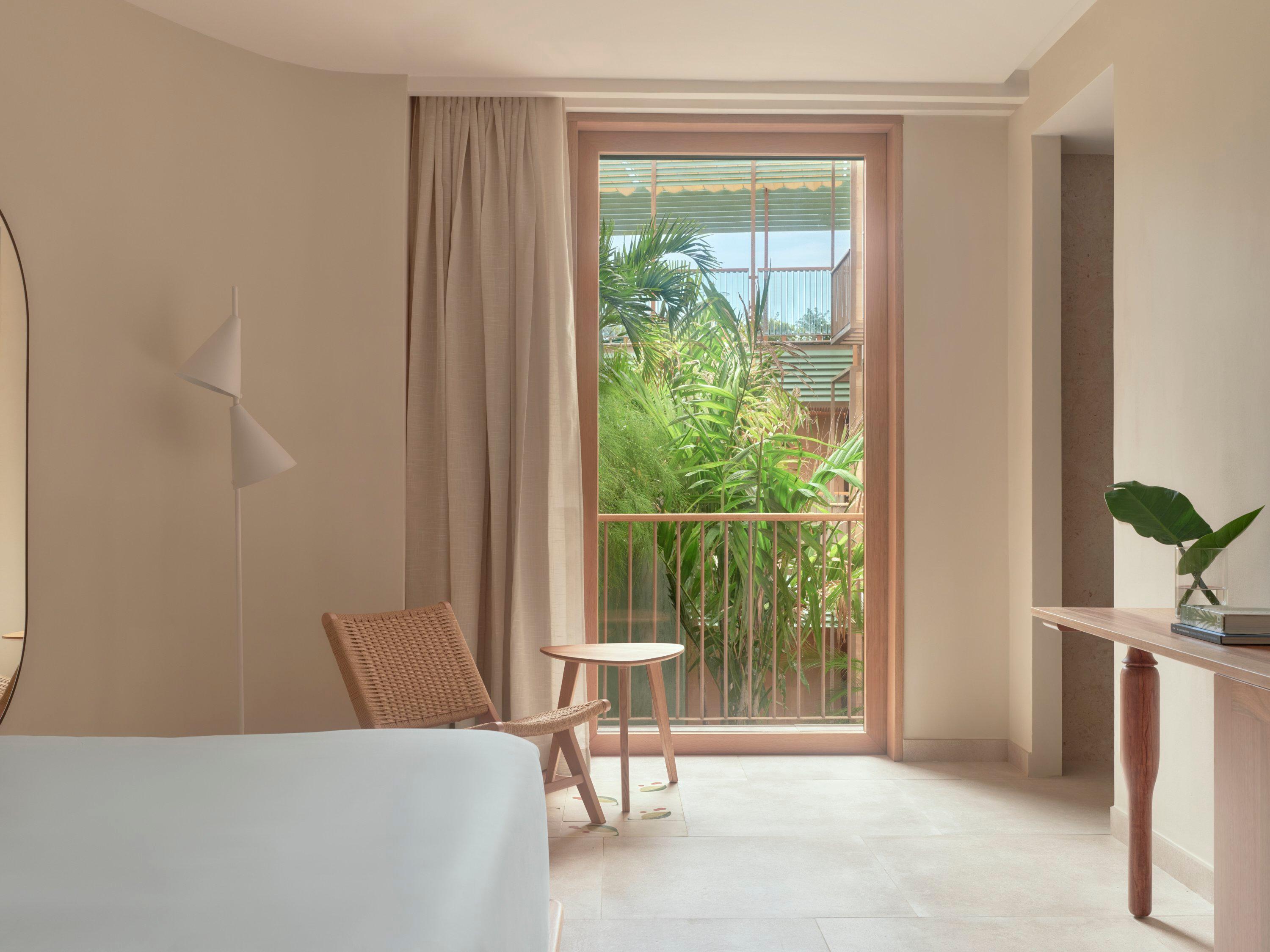 Double Accessible King Size Bed