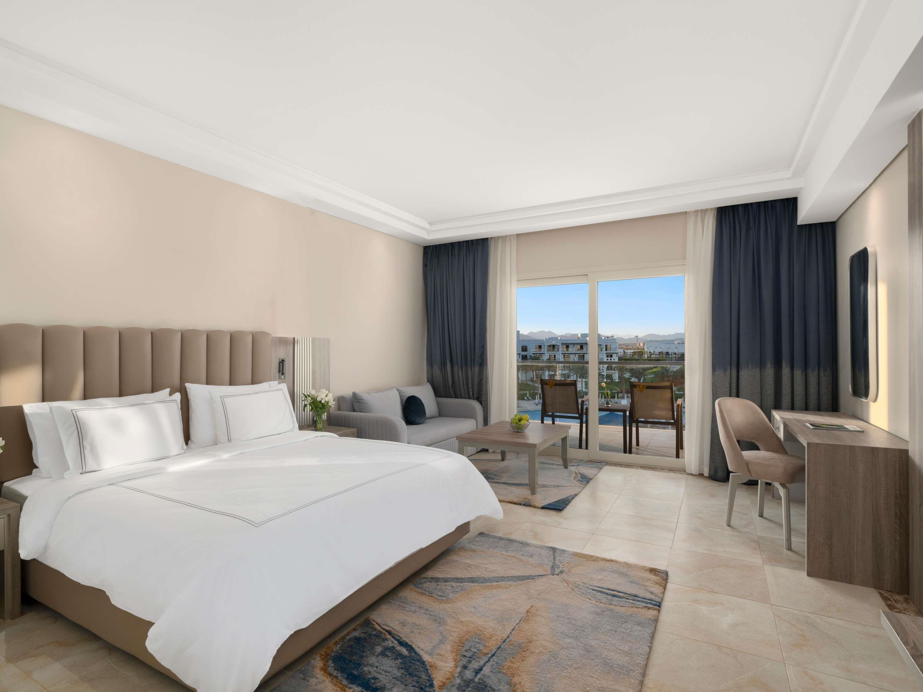 Double Superior King Bed