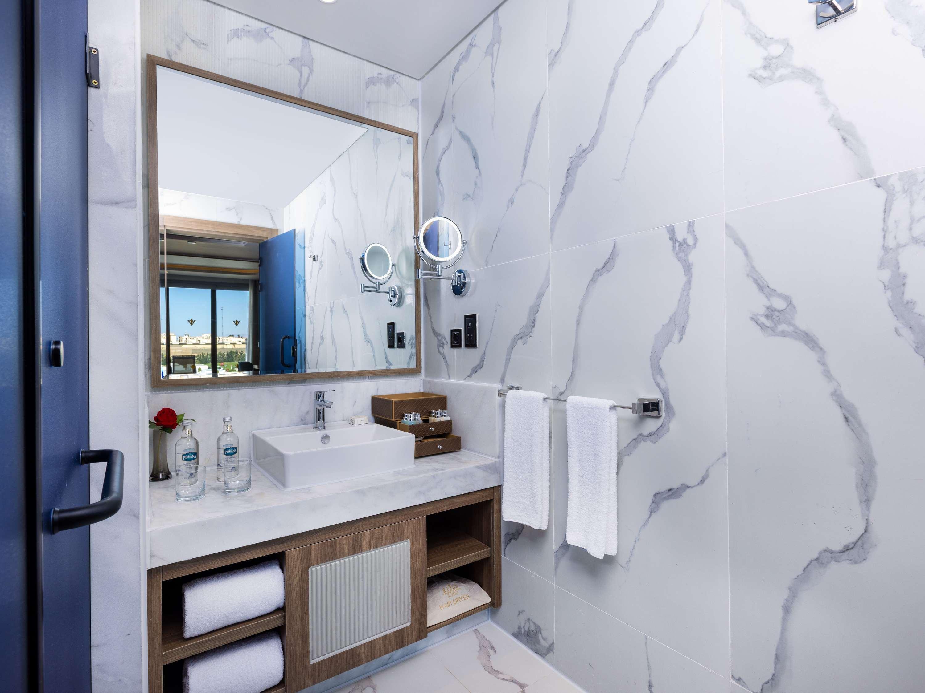 Double or Twin Superior