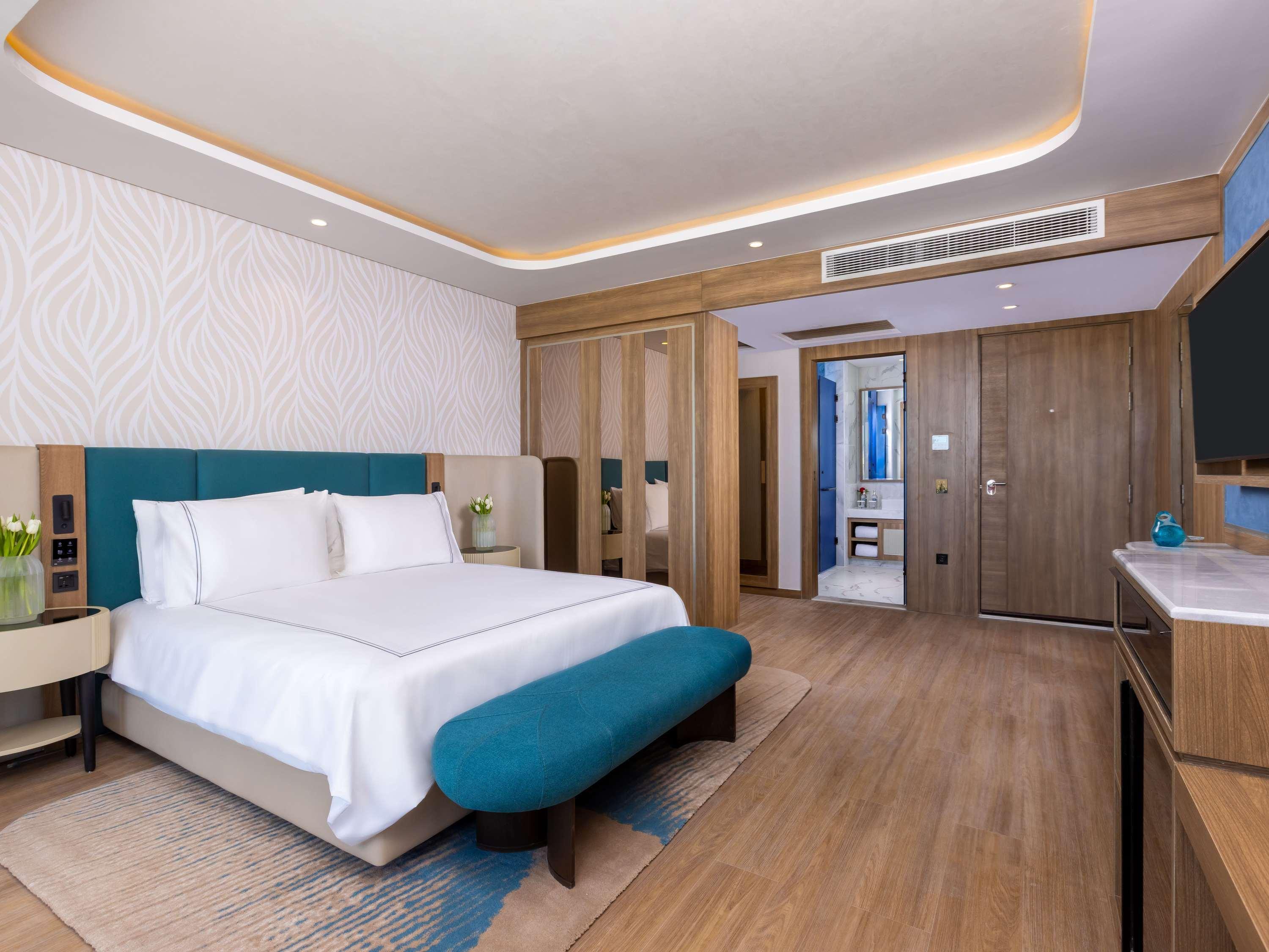 Double or Twin Superior