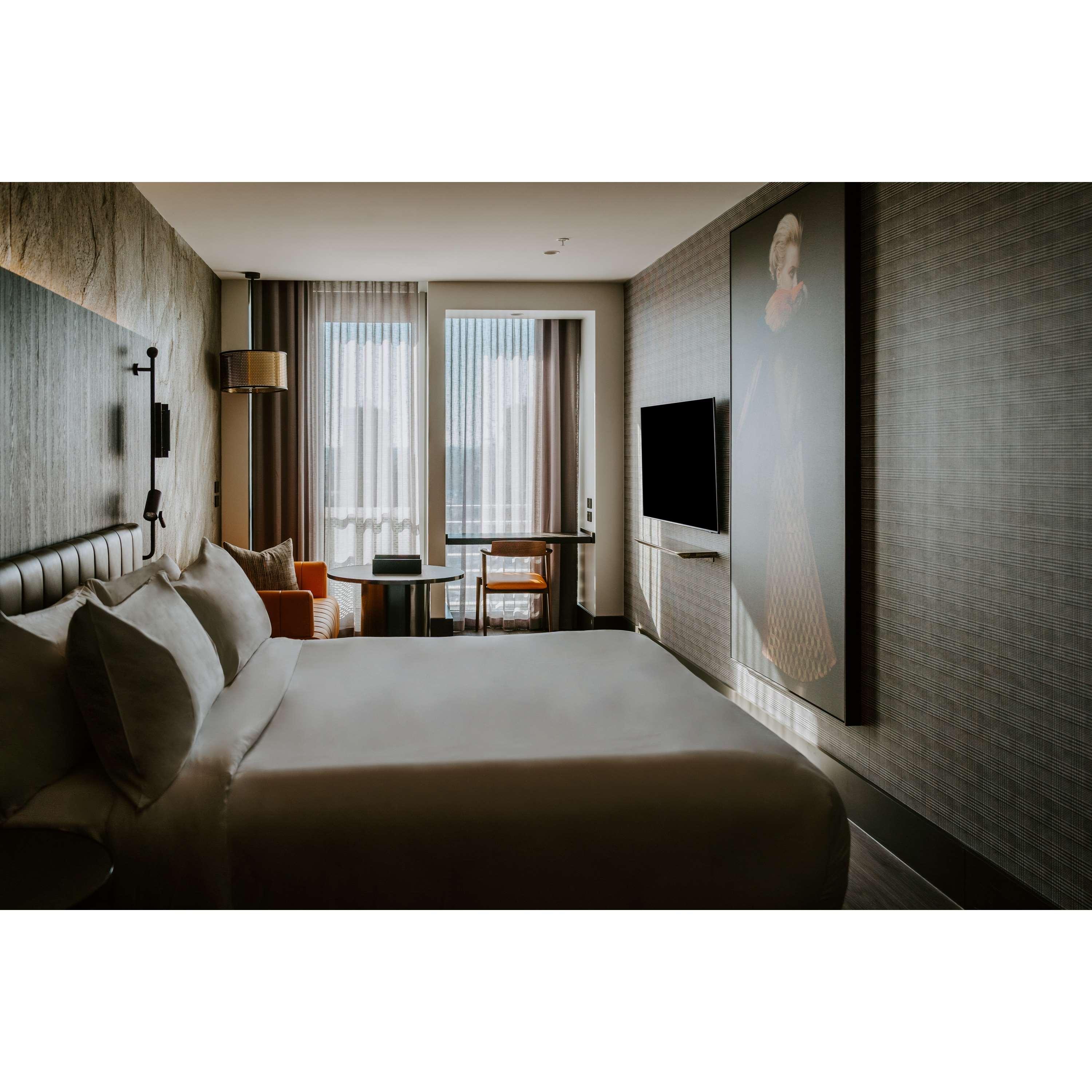 Double Classic King Bed