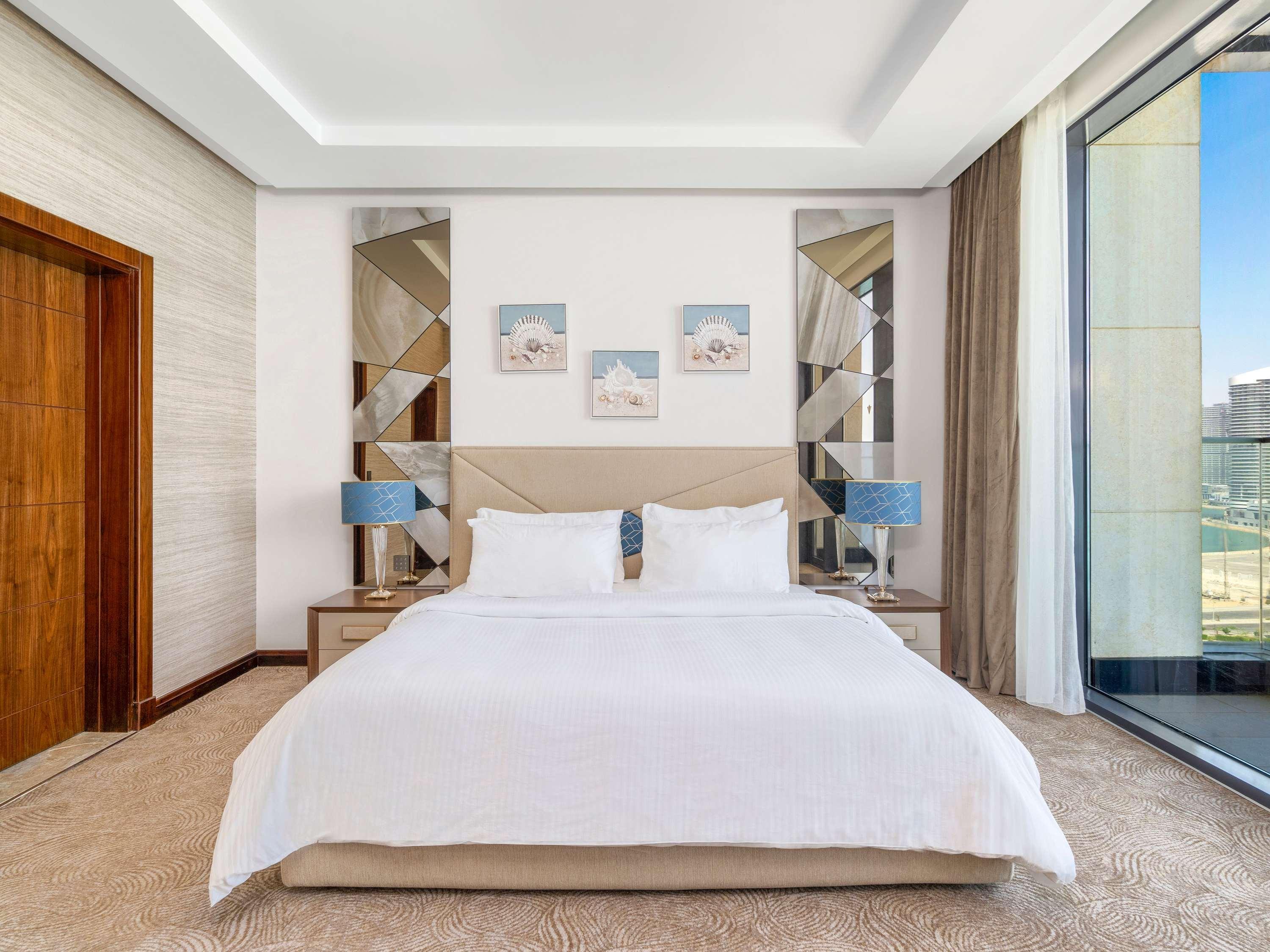 Double Deluxe King Bed