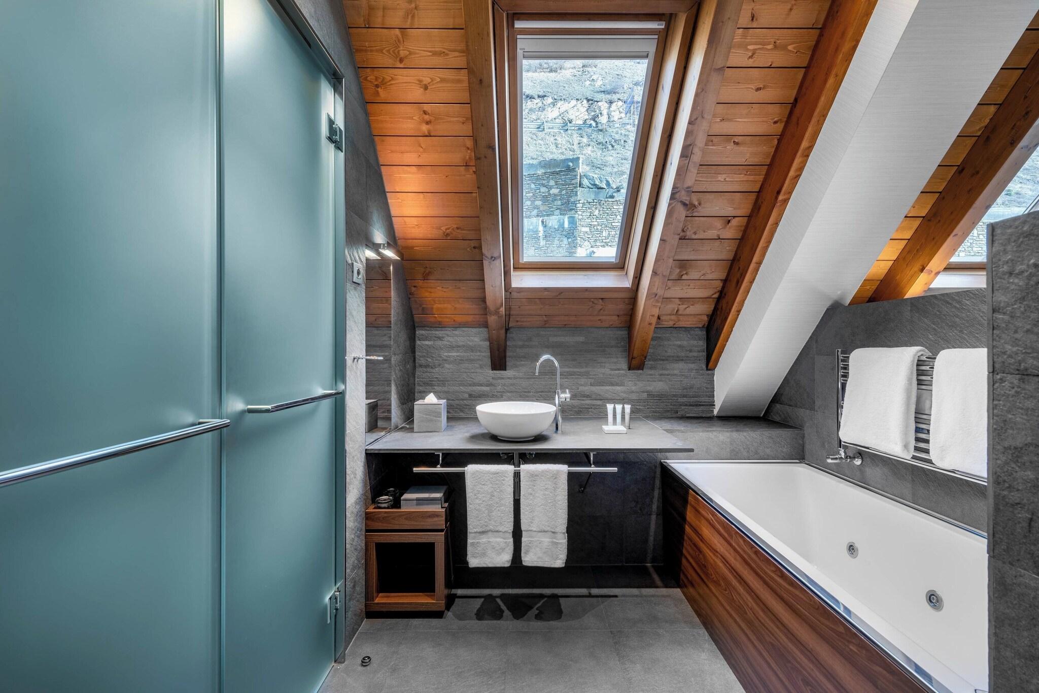 Double Superior Mountain View