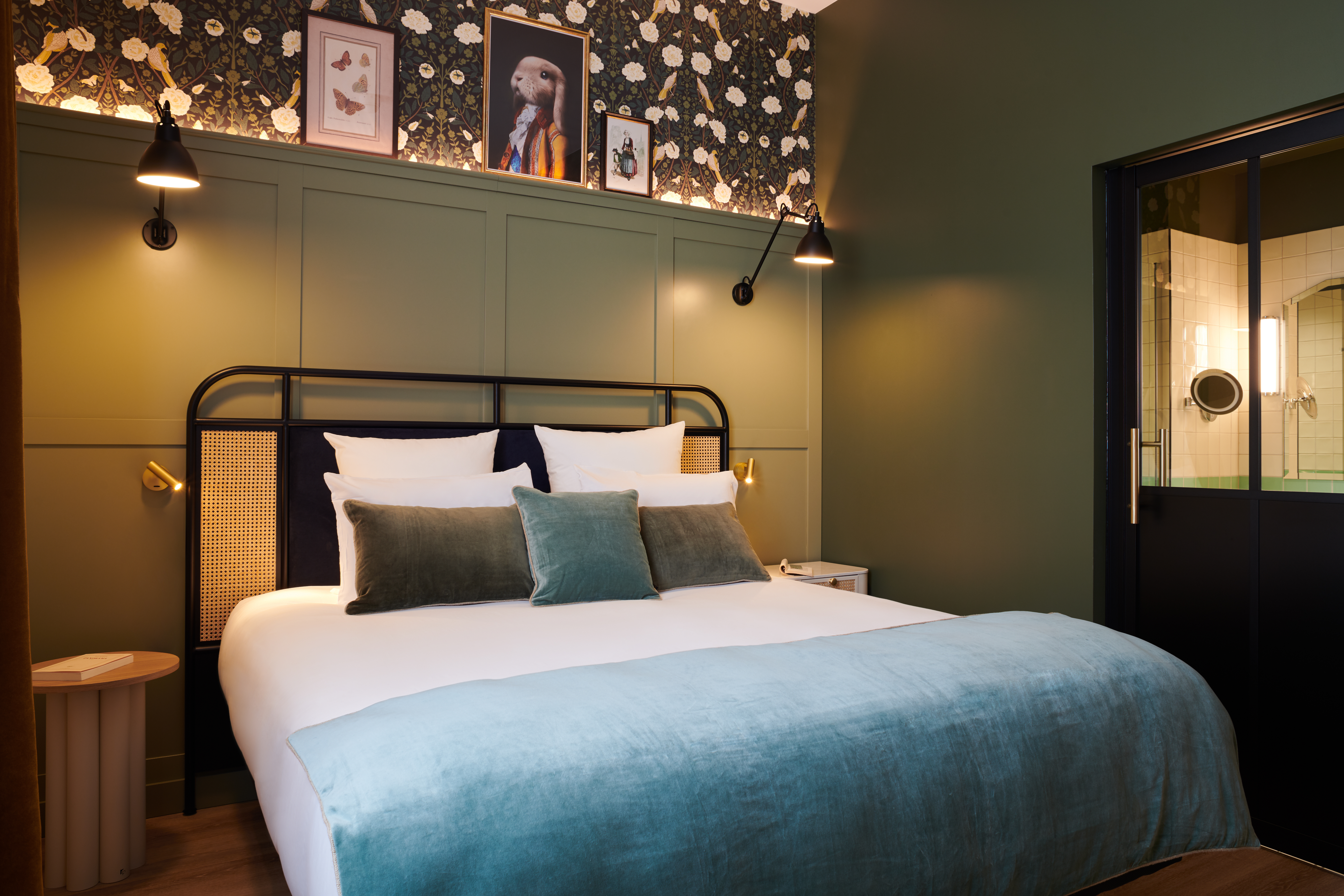 Double Superior King Bed