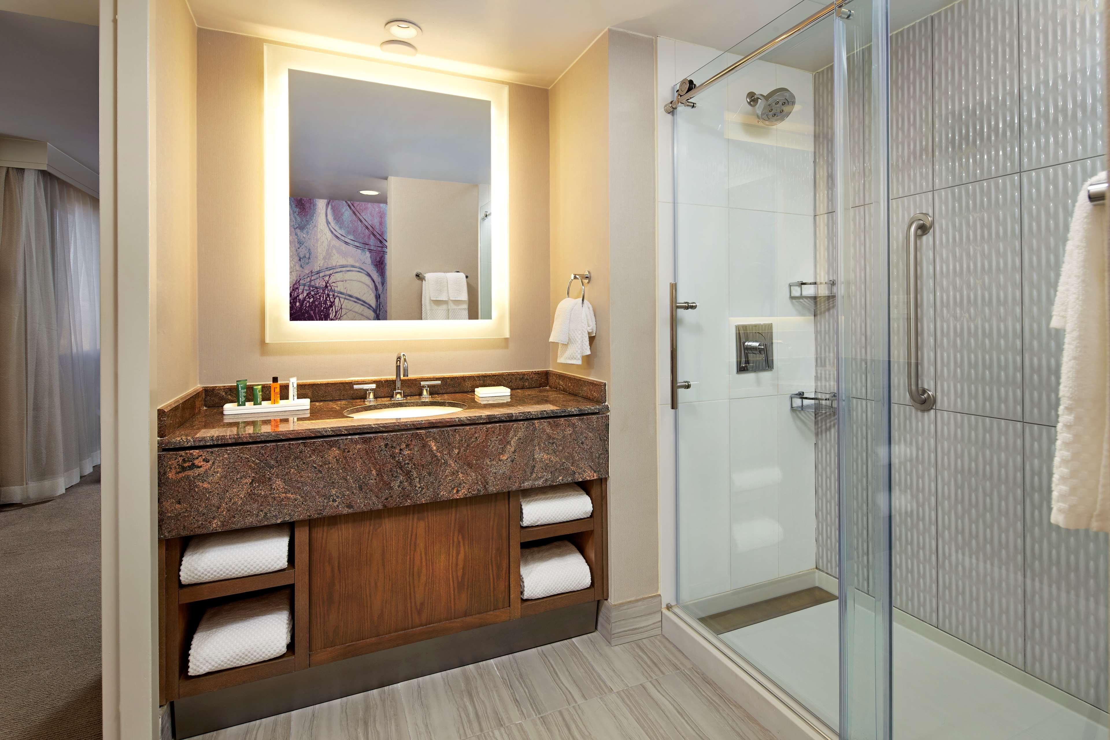 Junior Suite King Size Bed