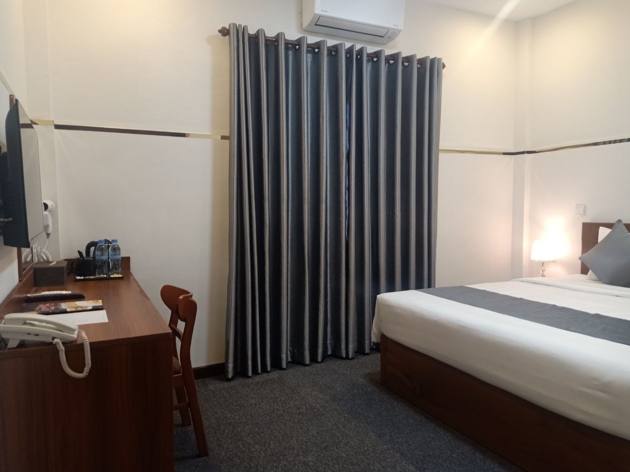 Double Superior Queen Bed