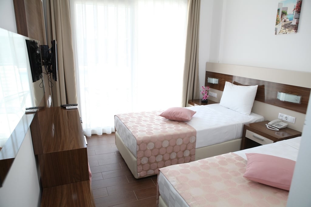 Double or Twin Standard