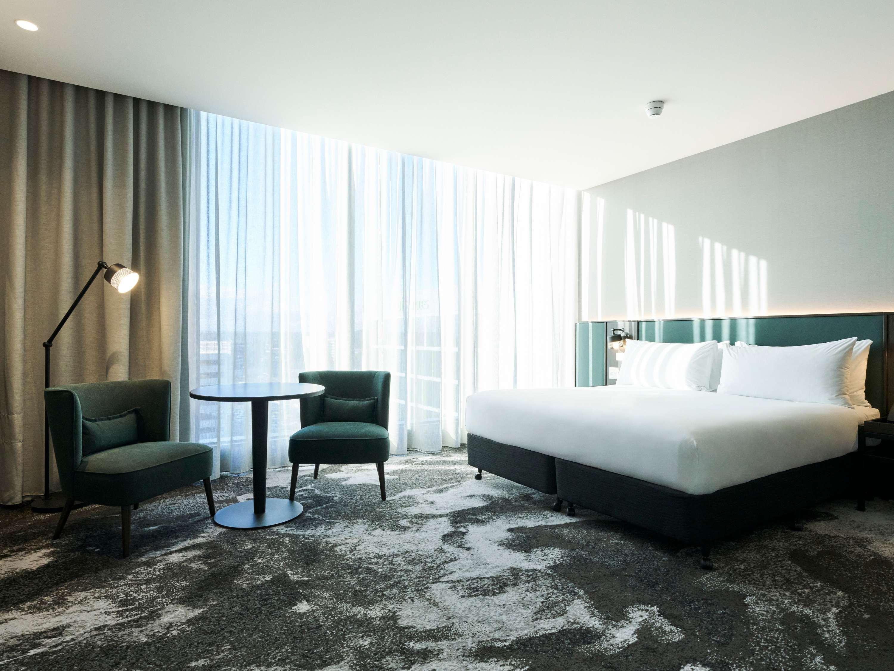 Double Accessible Superior