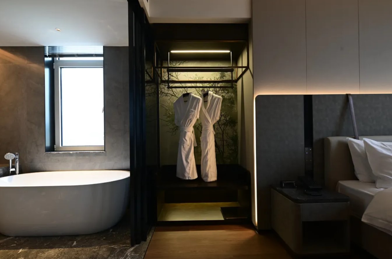 Suite King Bed Non Smoking