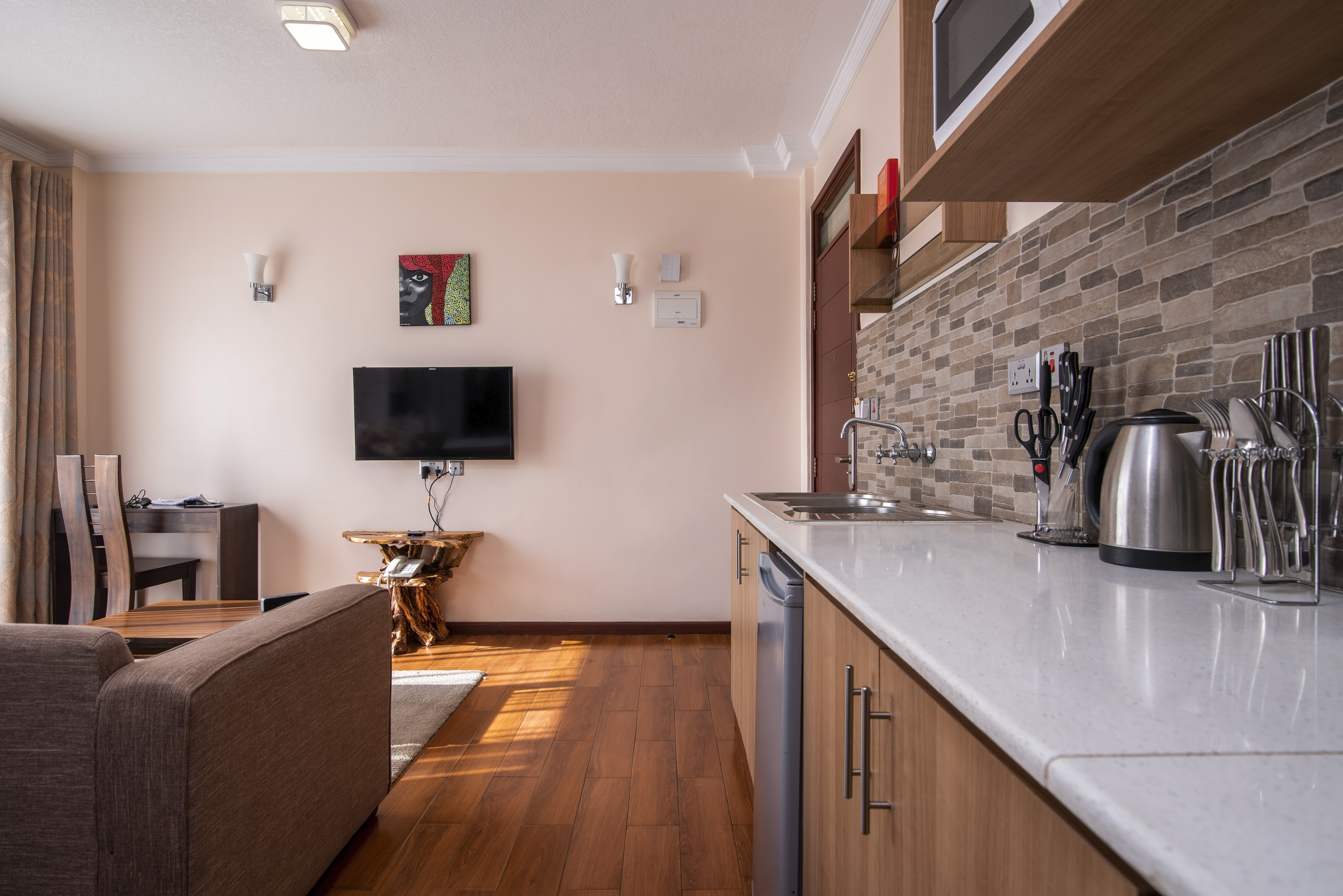 Studio Deluxe King Bed