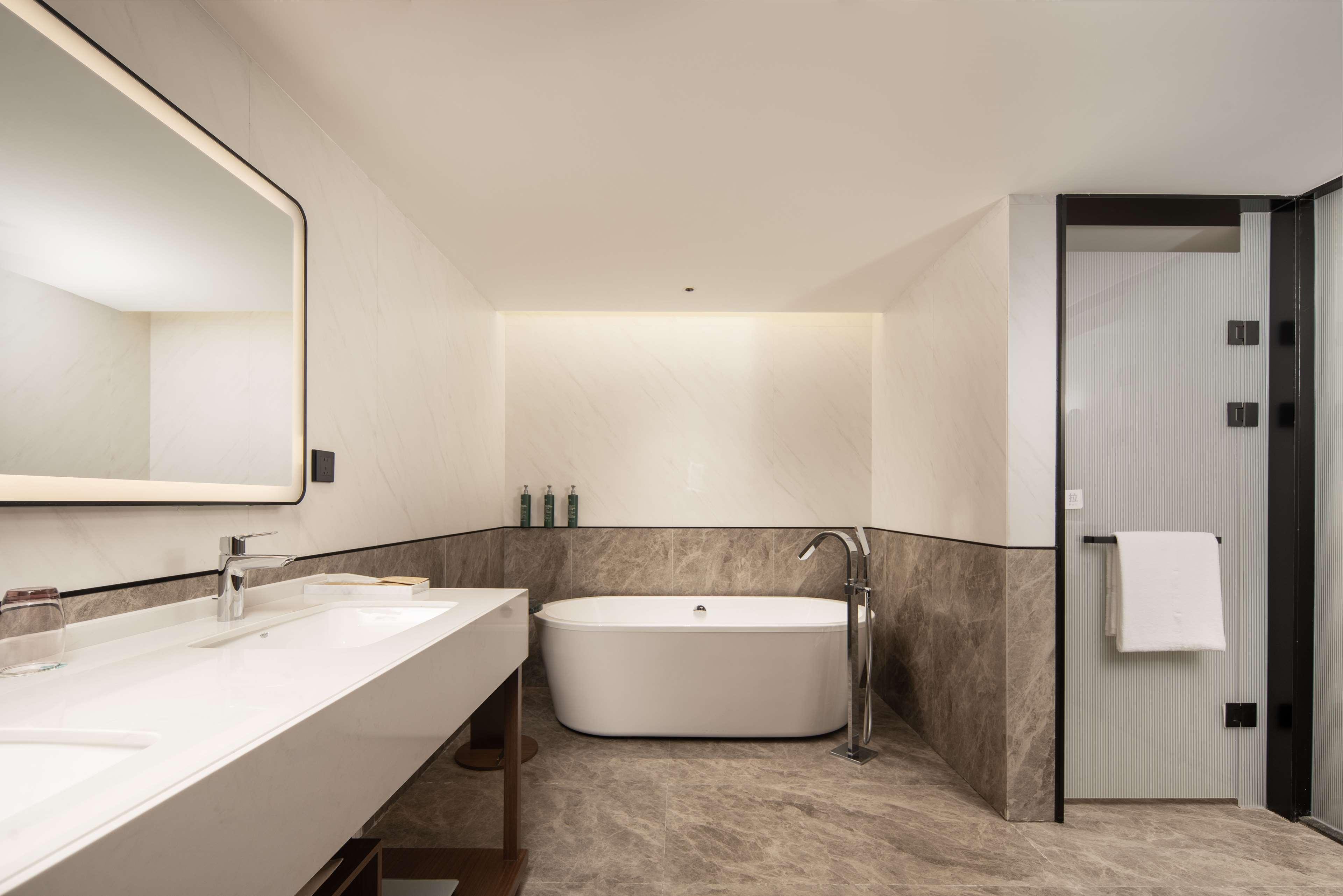 Double Premium King Bed