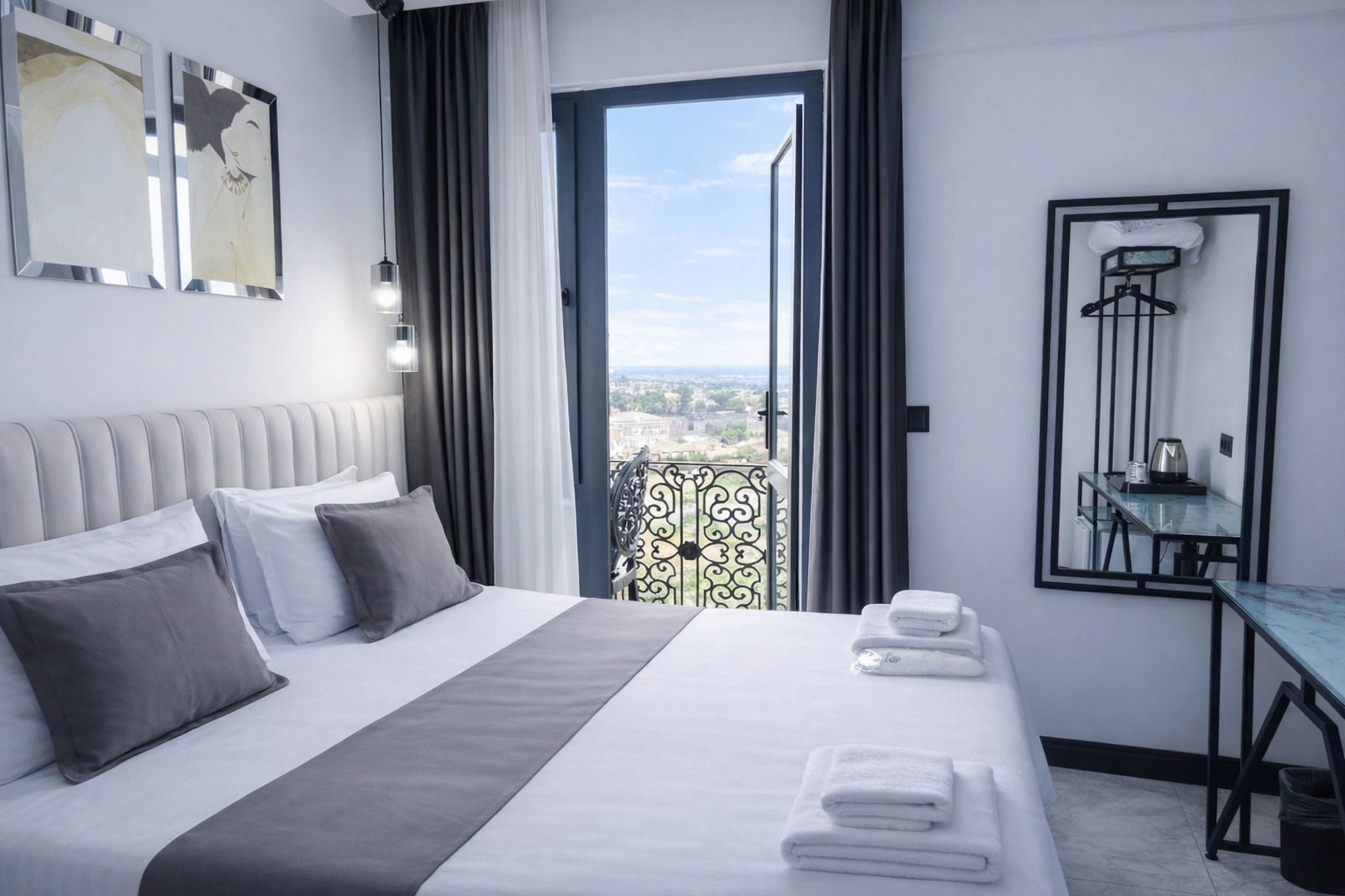 Single Deluxe One Bed