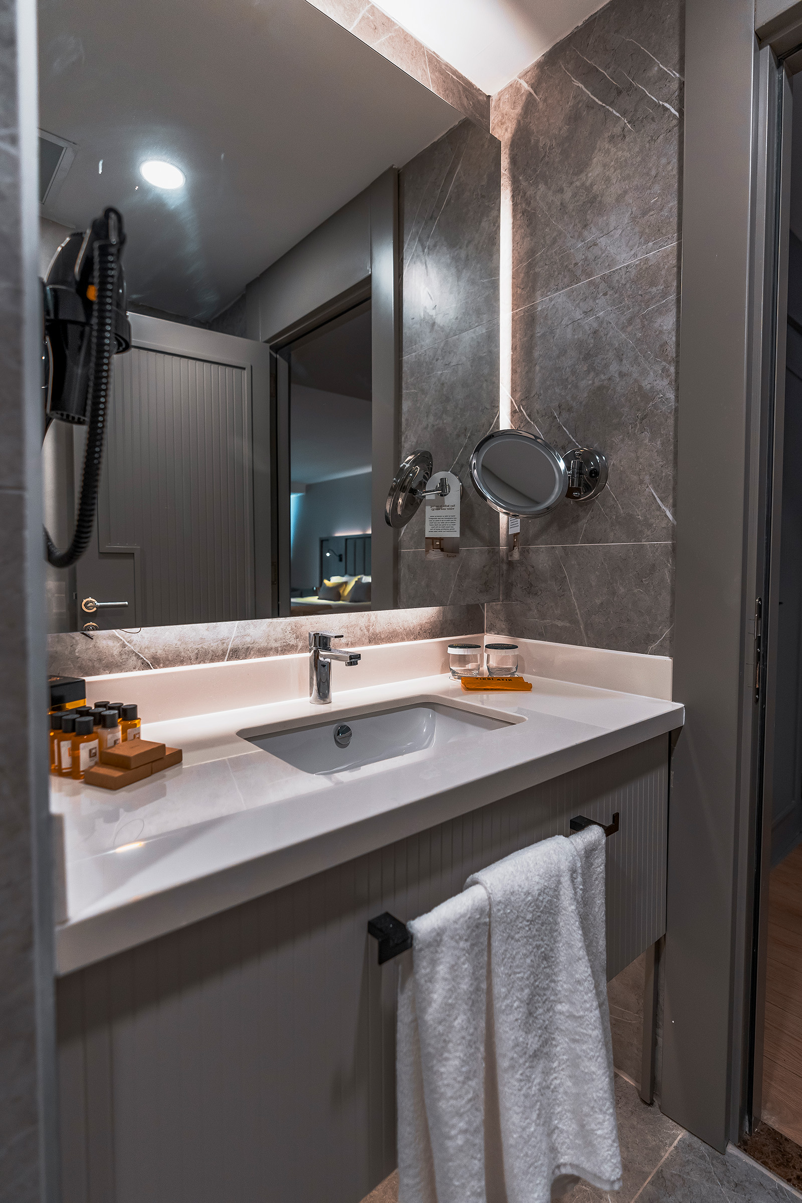 Double Deluxe Pool View