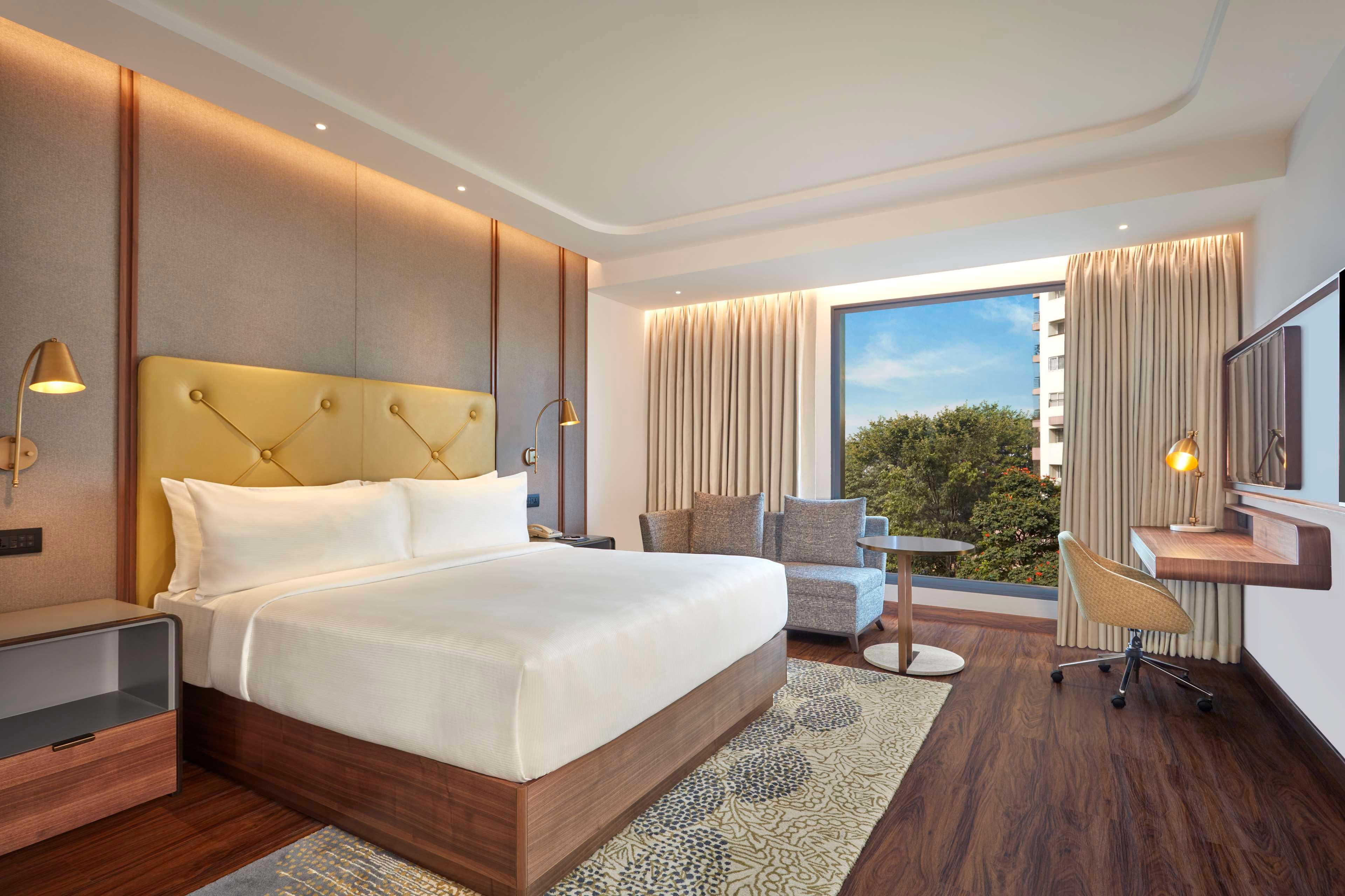 Double Deluxe King Bed