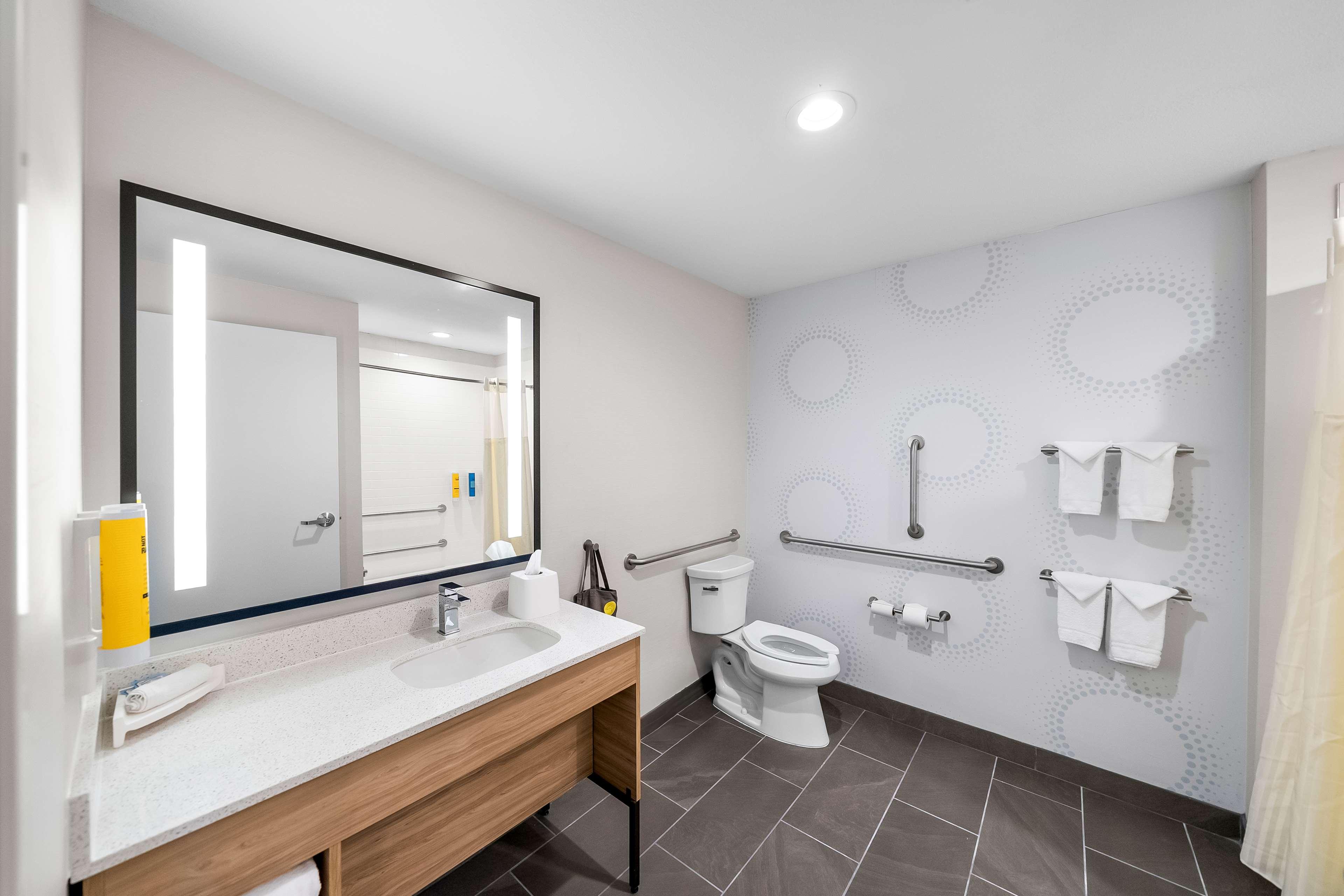 Double Accessible-two Queen Beds