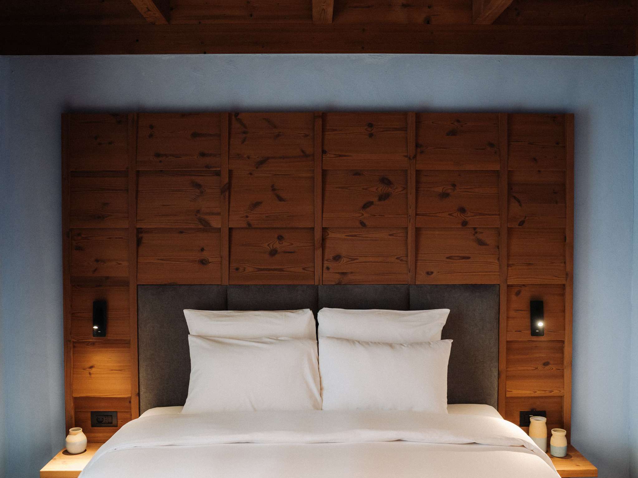 Apartment King Size Bed