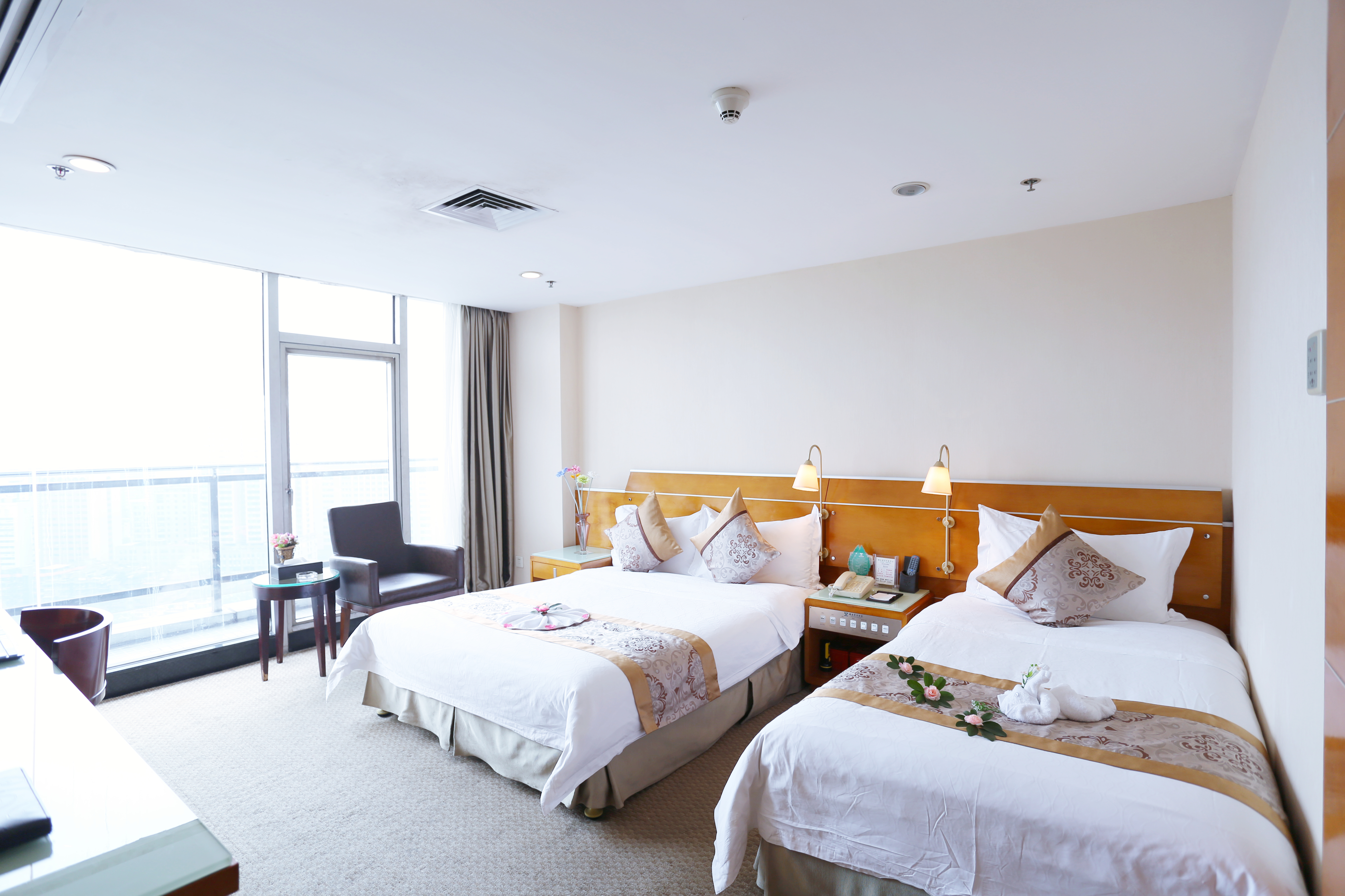 Double or Twin Deluxe