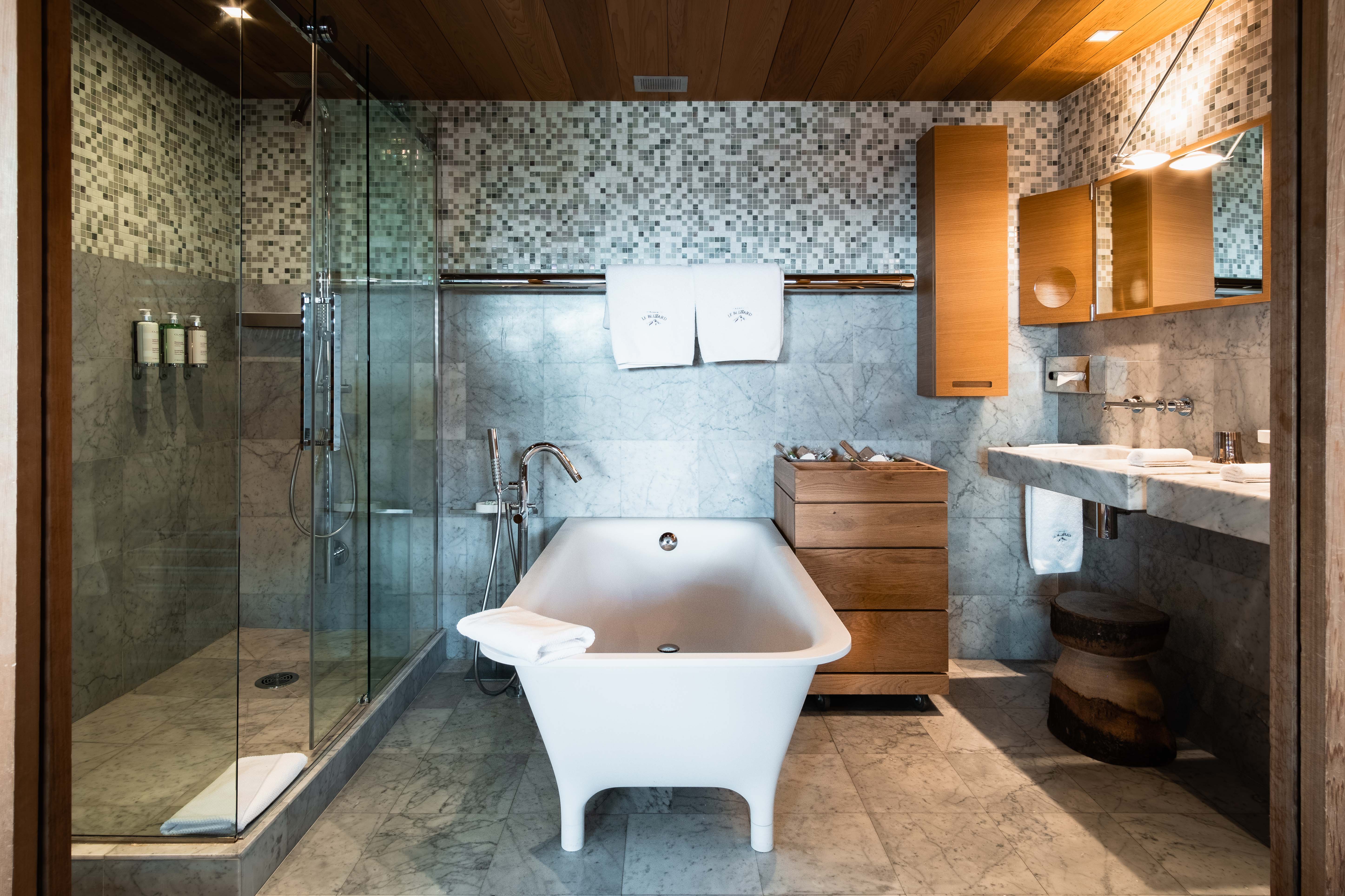 Room Connecting Room