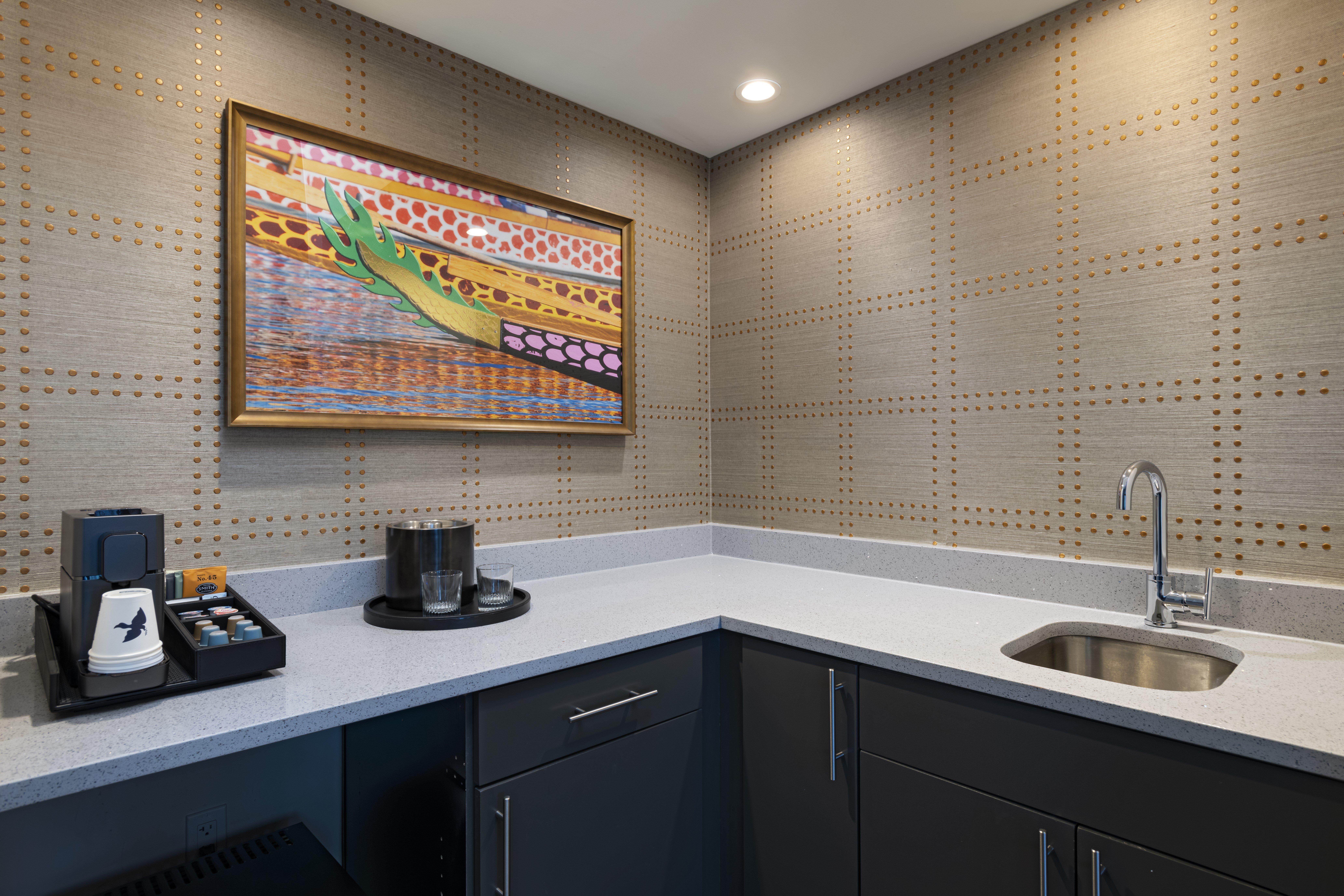 Suite Accessible with Views