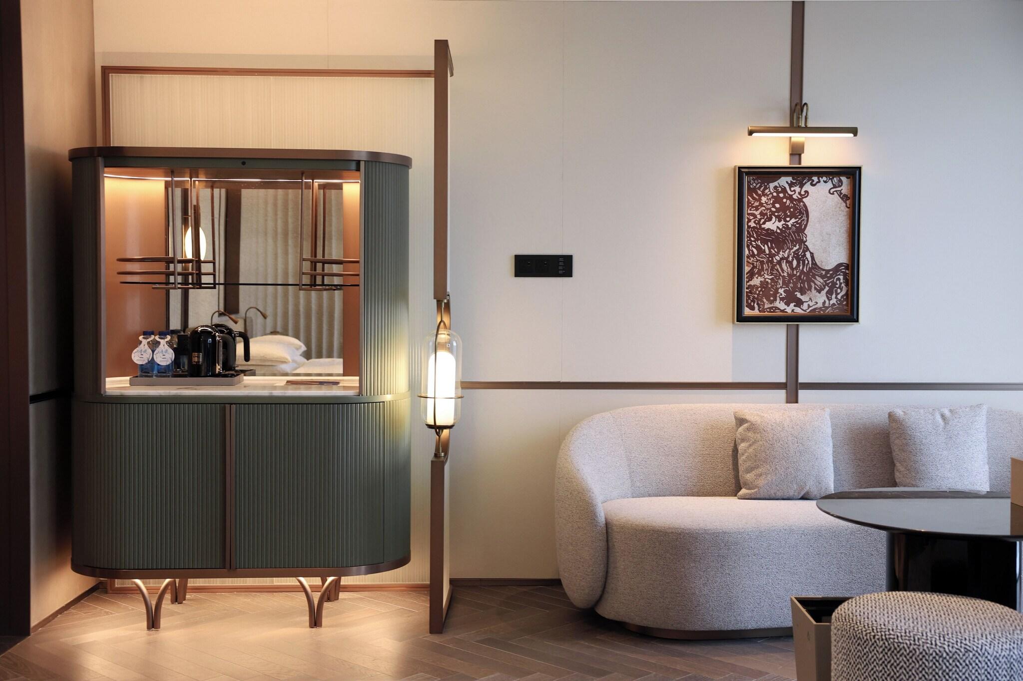 Suite King Bed Two Bedrooms