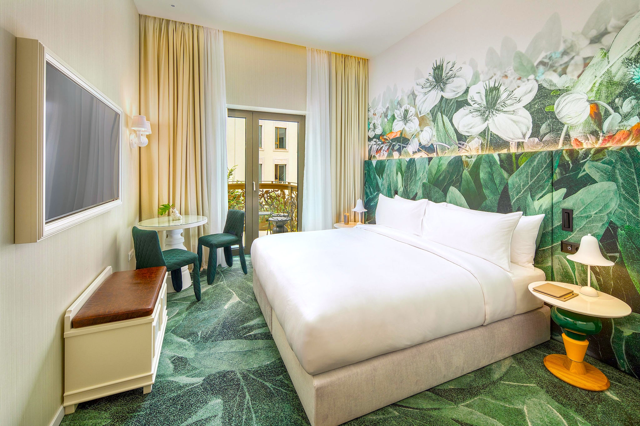 Double Garden View King Bed