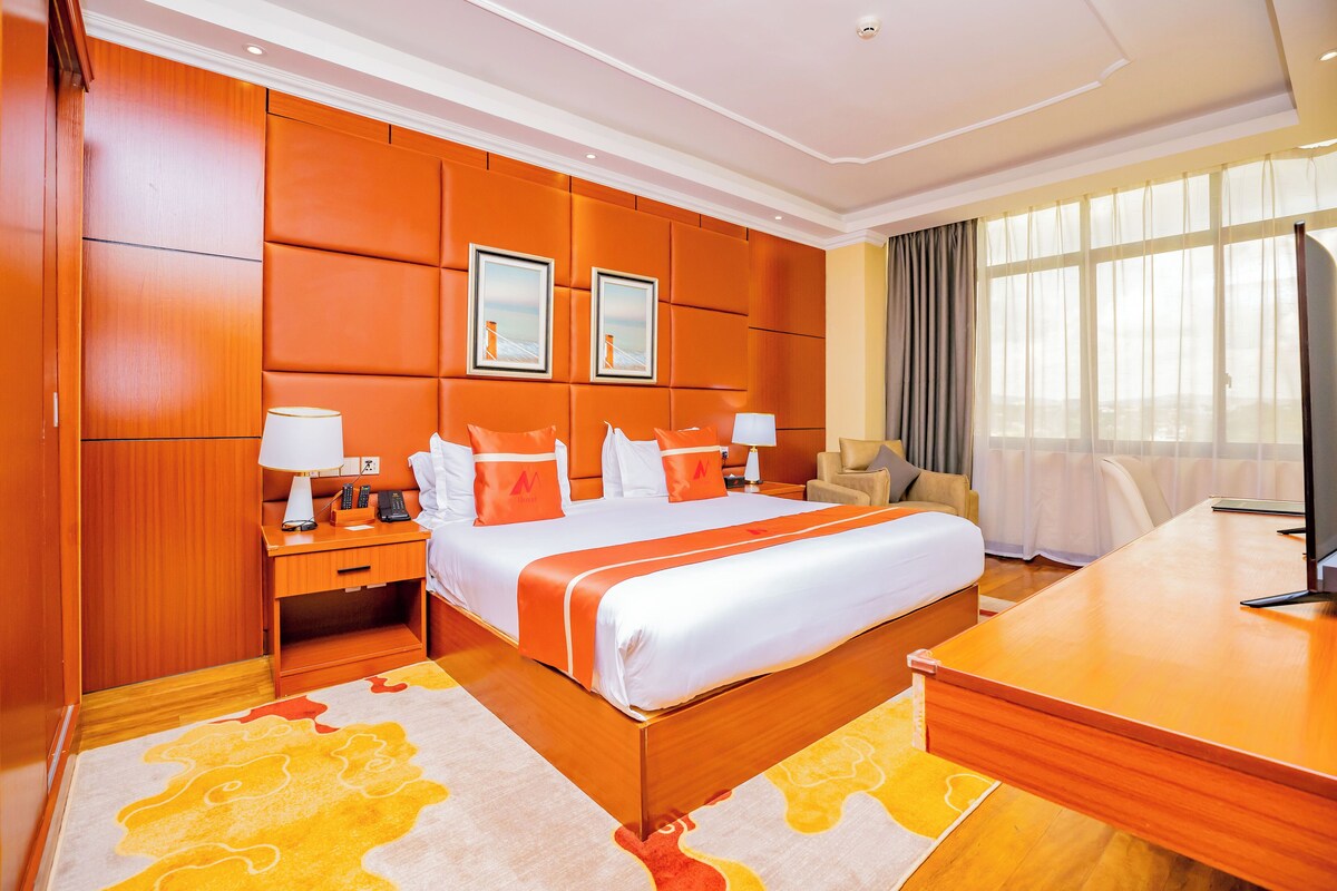 Double Deluxe King Bed