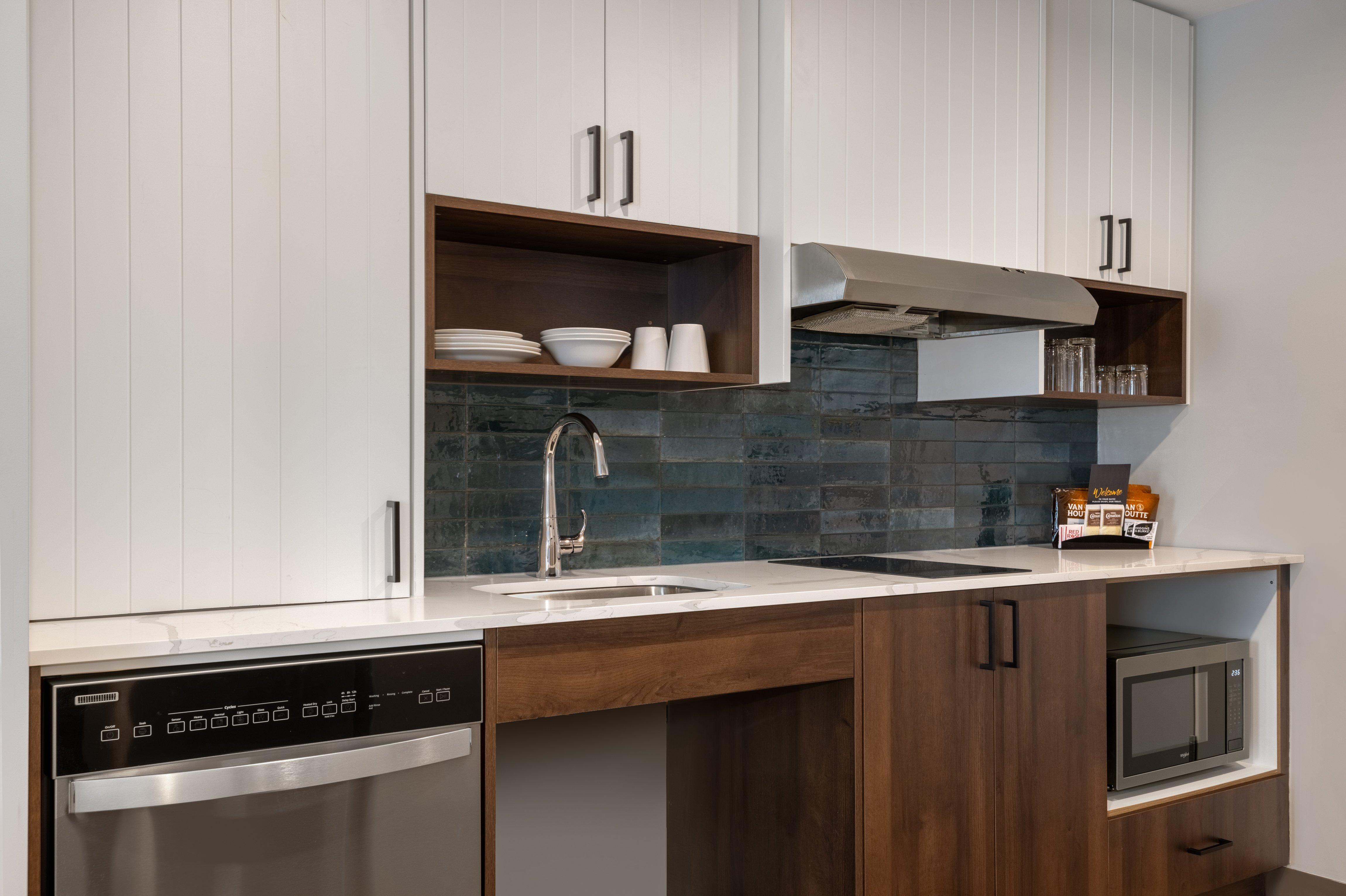 Suite Two Queen Beds