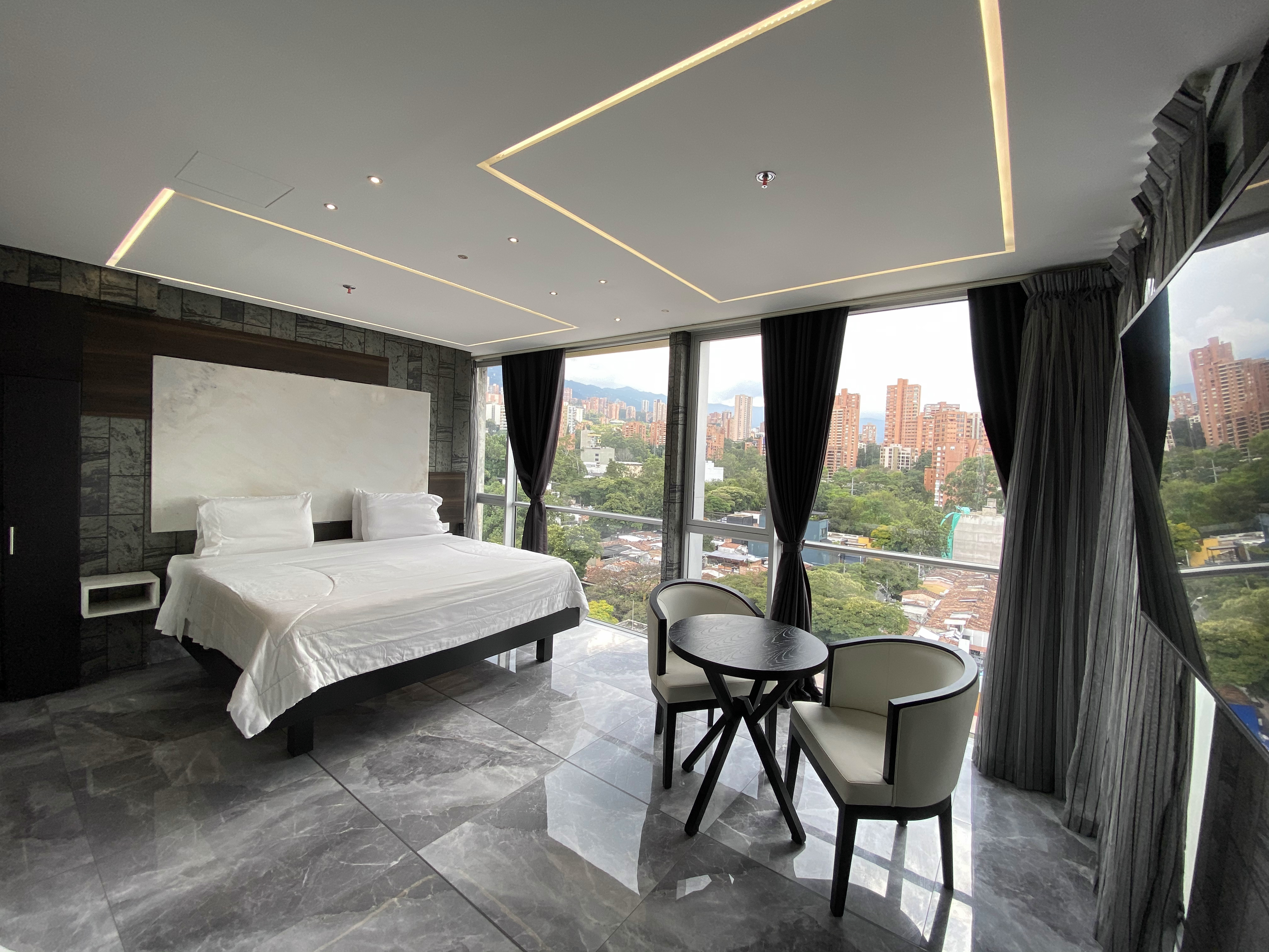 Double Deluxe King Bed