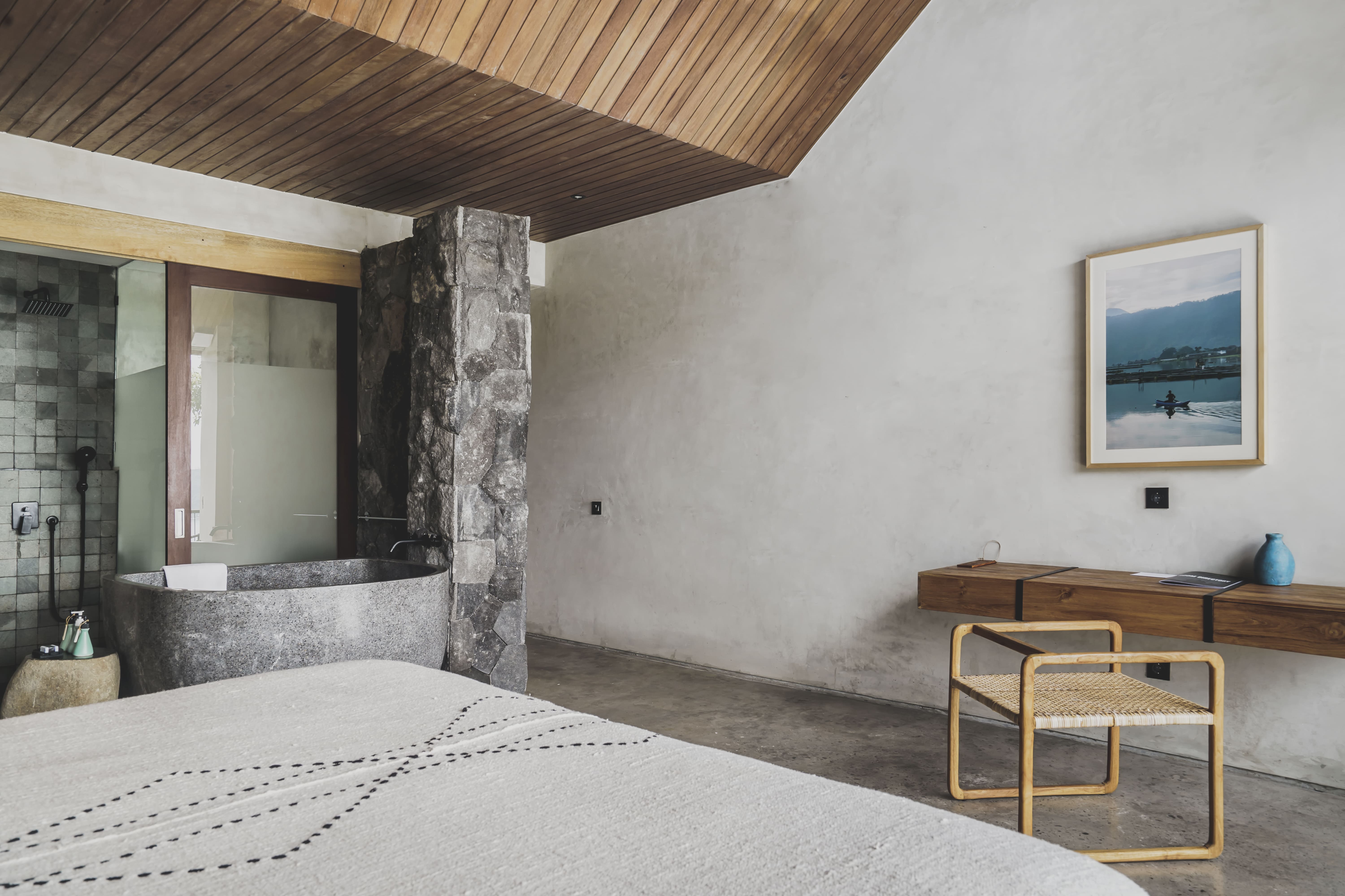 Double Deluxe King Bed