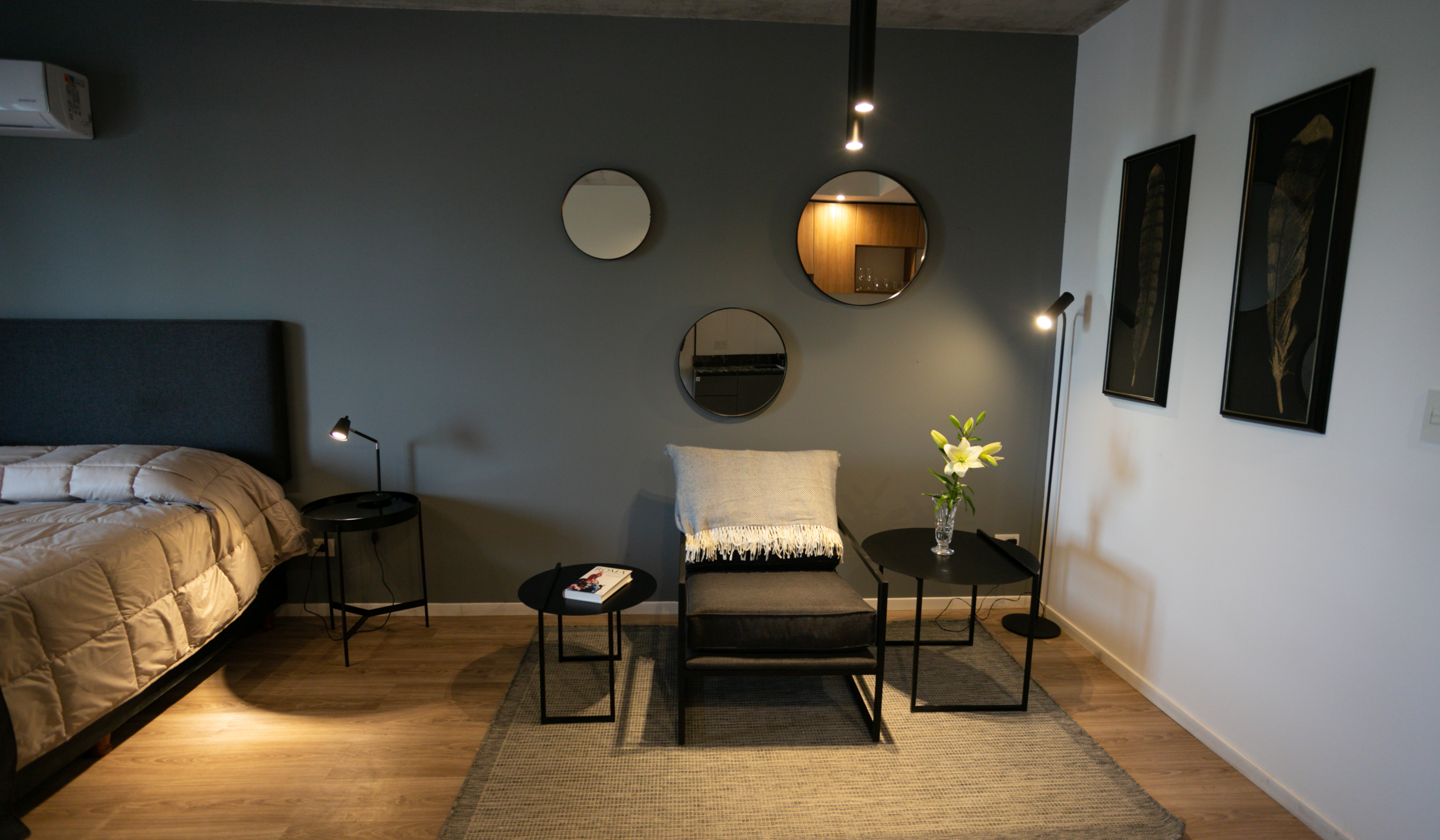 Studio Deluxe King Bed