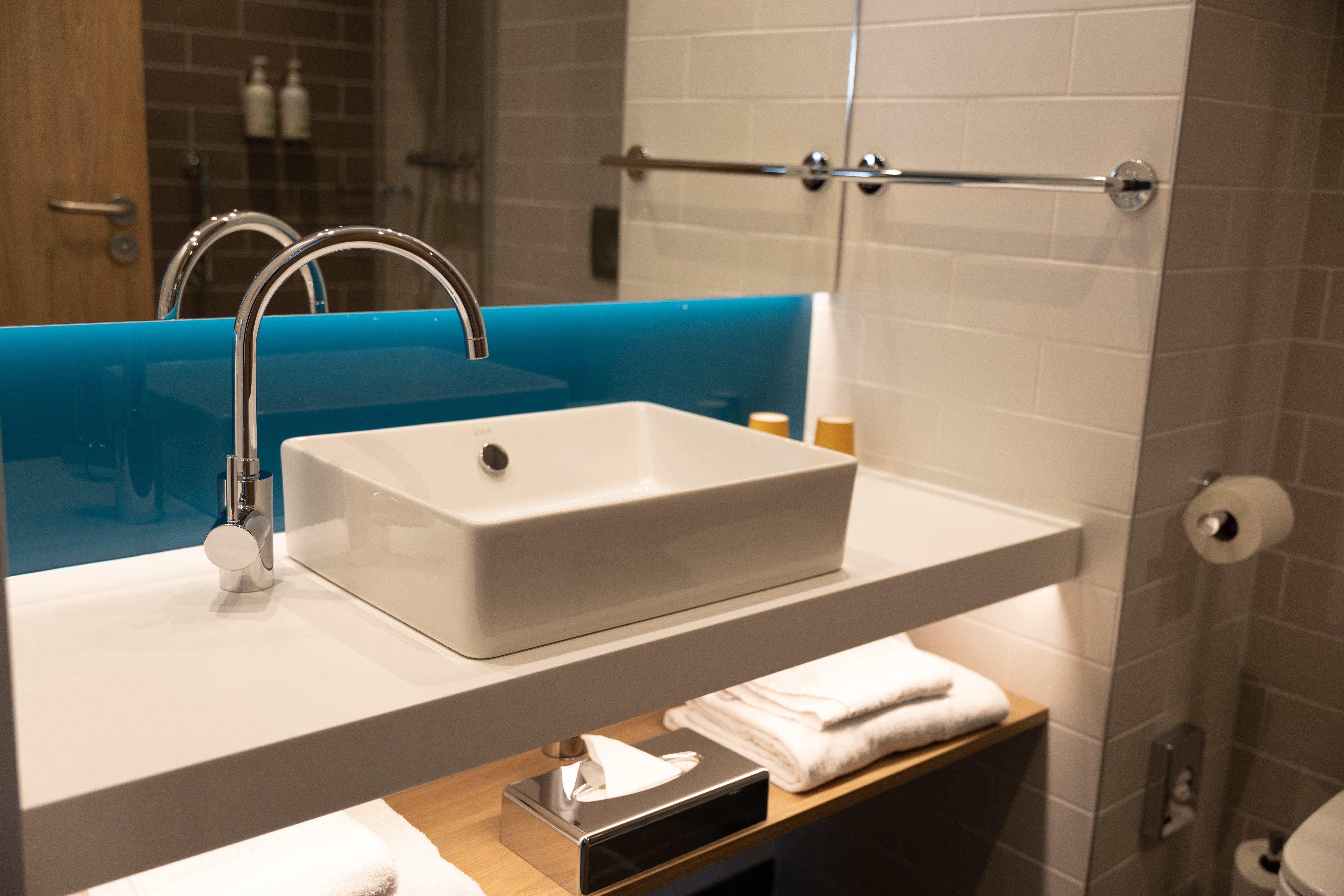 Double Queen Size Bed