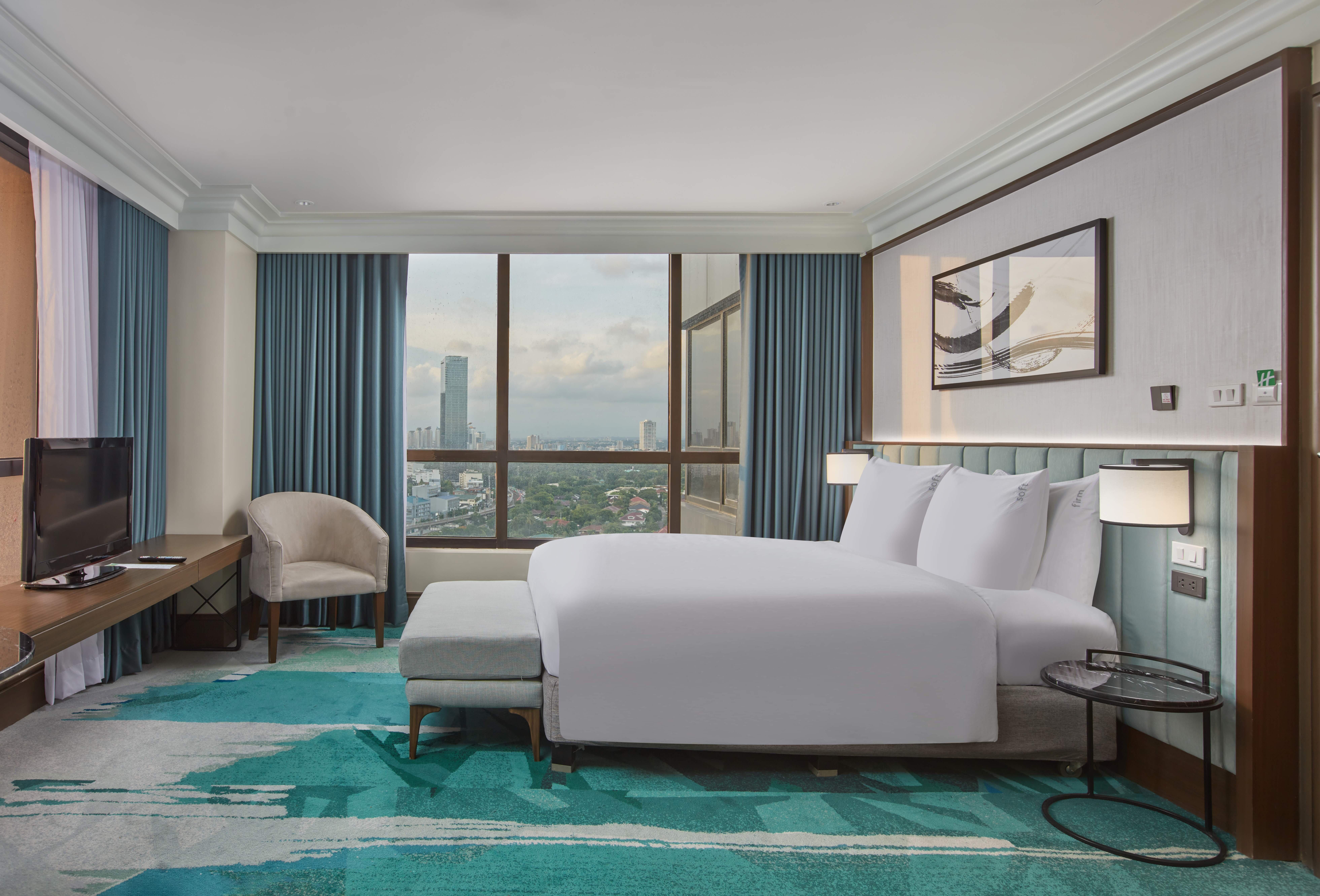 Double King Size Bed