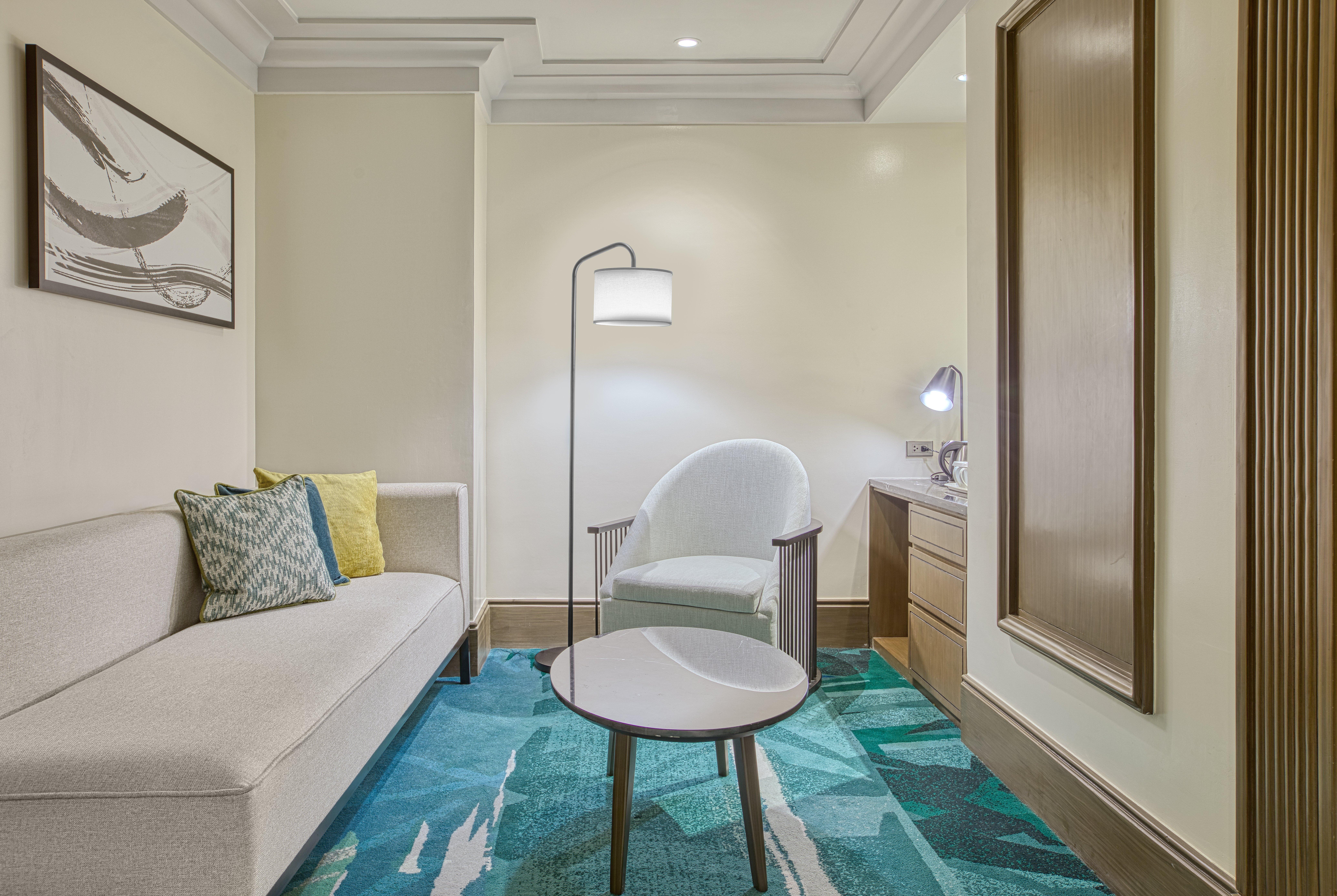 Quadruple Two Queen Beds Premium