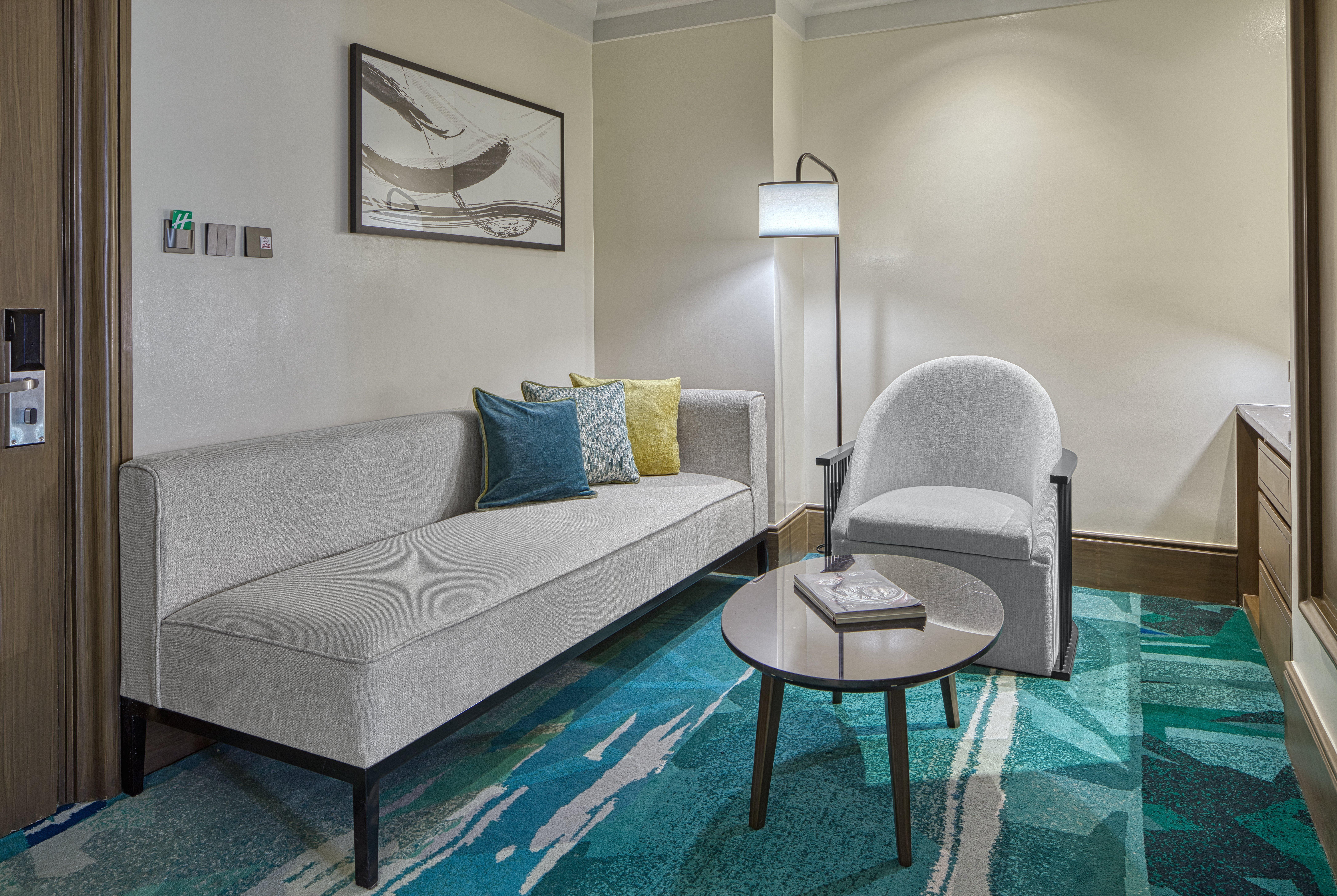 Quadruple Two Queen Beds Premium