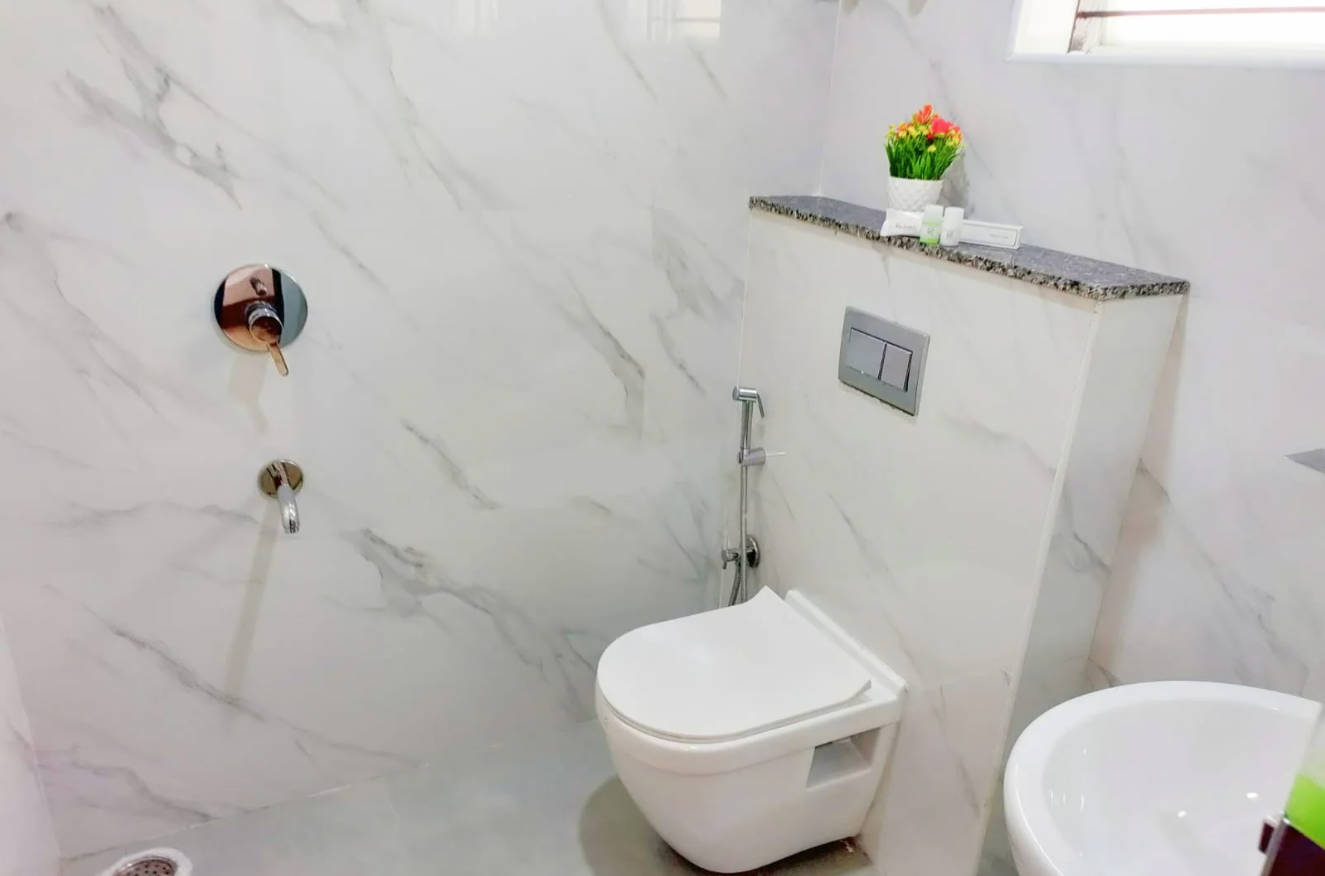 Double or Twin One Bedroom One Bathroom