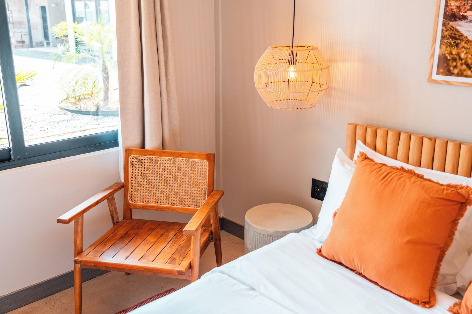 Double Queen Size Bed