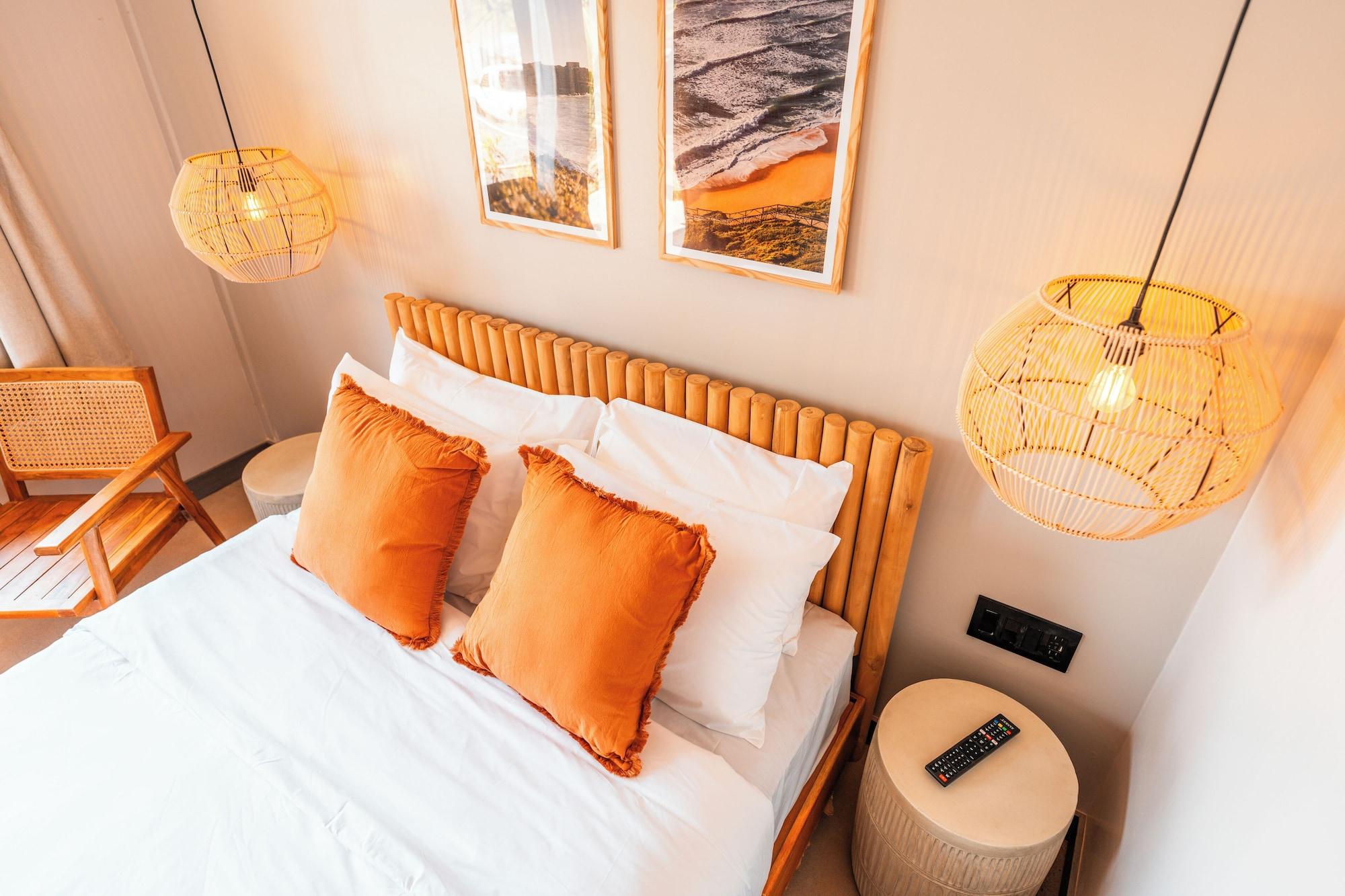 Double Queen Size Bed