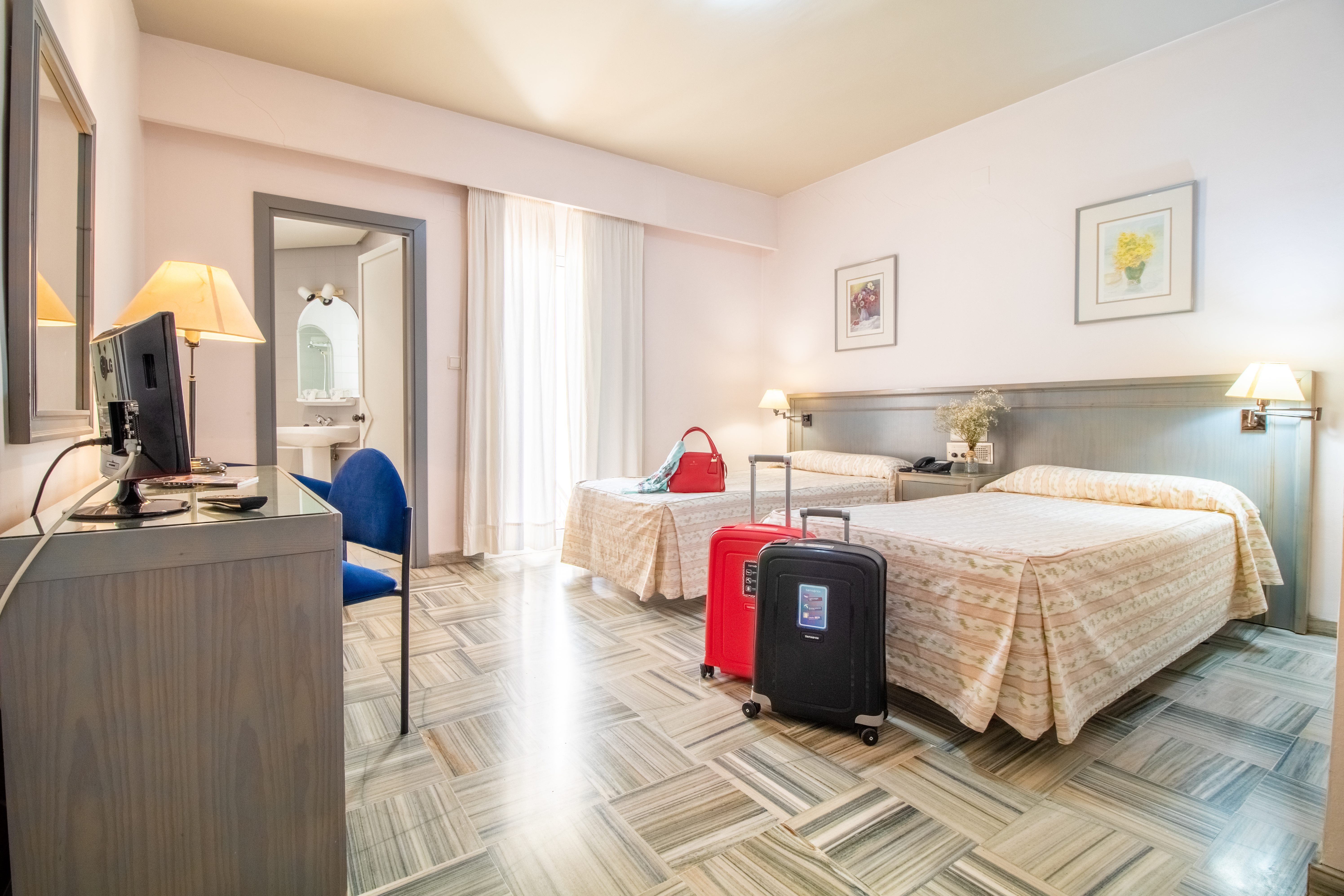 Double or Twin Standard