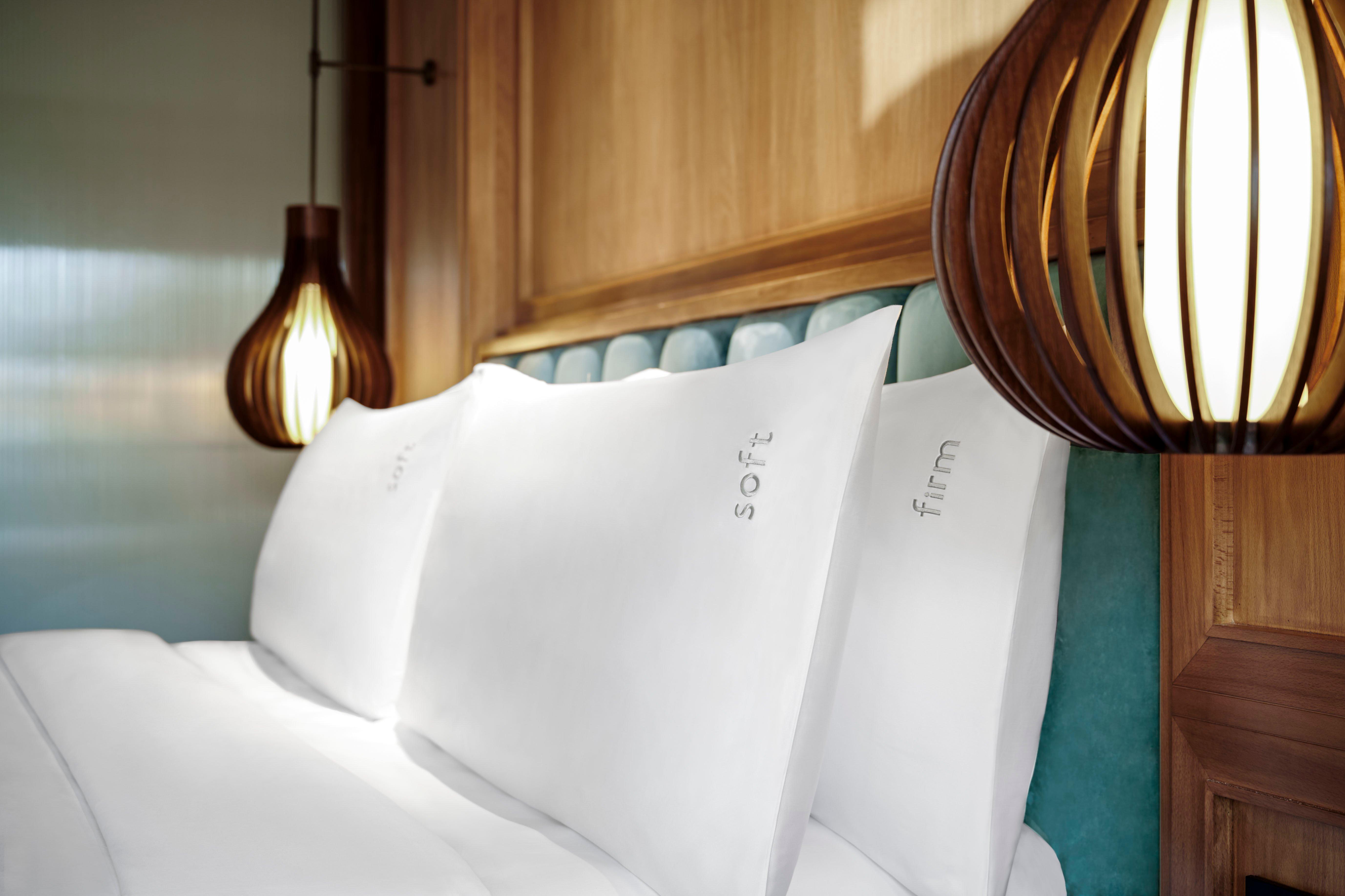 Double Garden View King Bed