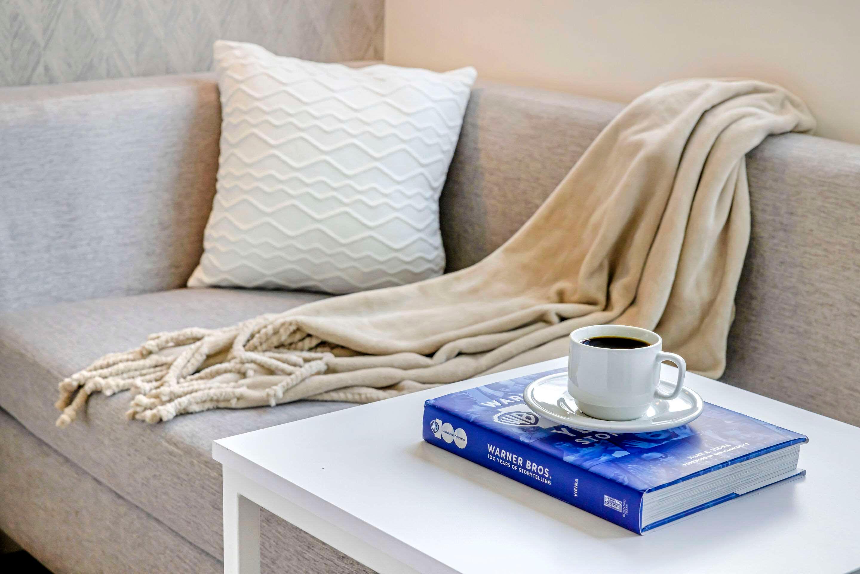 Quadruple Non Smoking