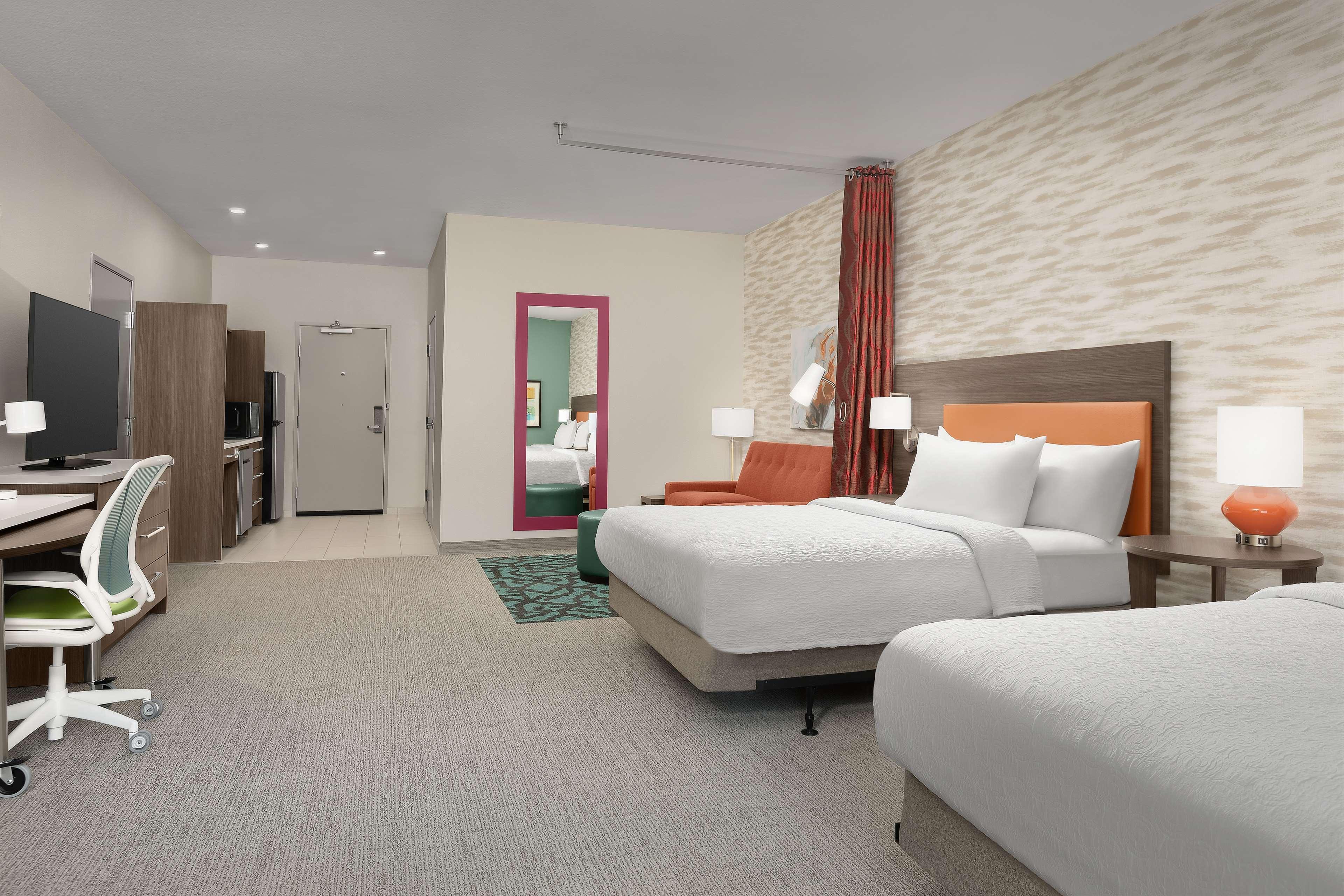 Studio Accessible-two Queen Beds